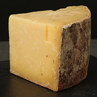 Cheddar, Flory's Truckle Raw Cow, 12 Mts. Missouri