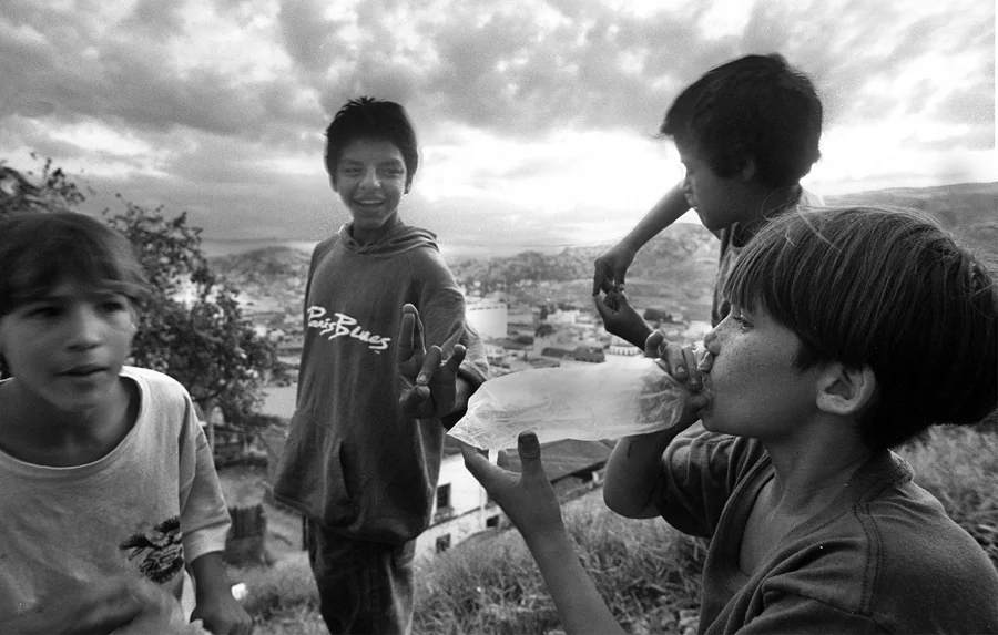 Tegucigalpa Glue Boys