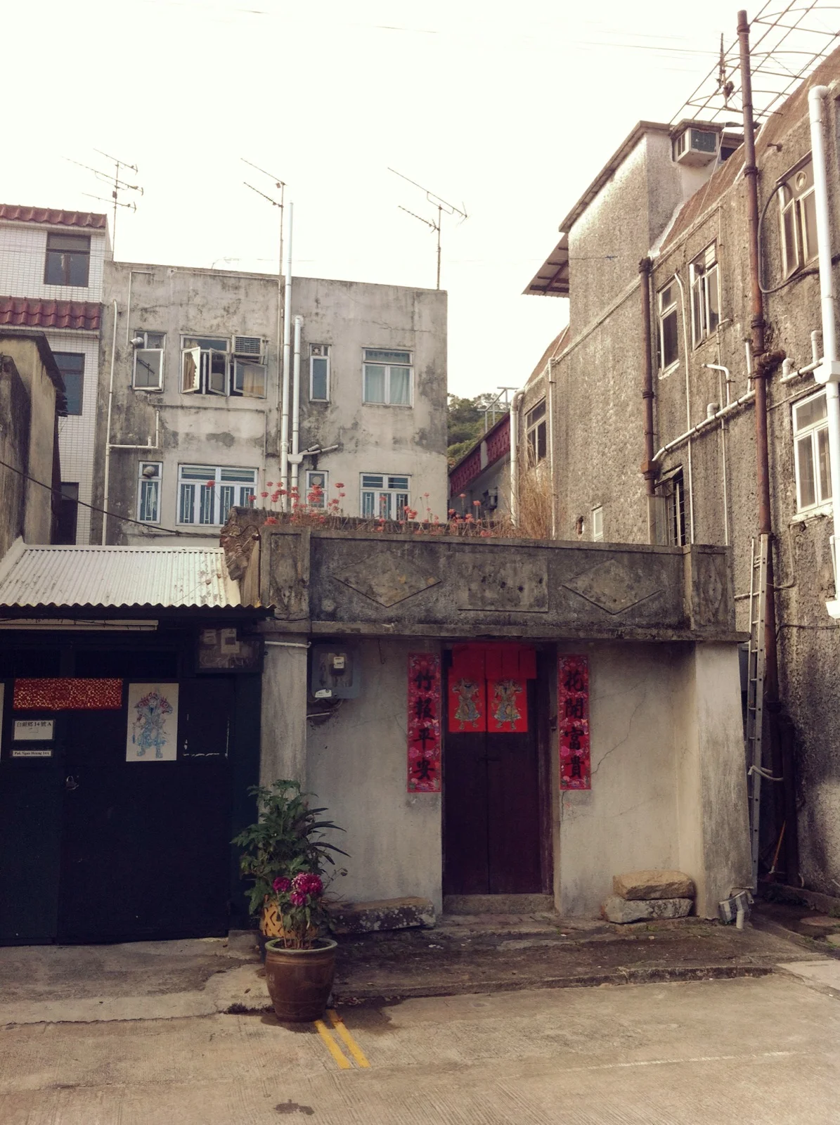 mui wo, lantau island, hong kong
