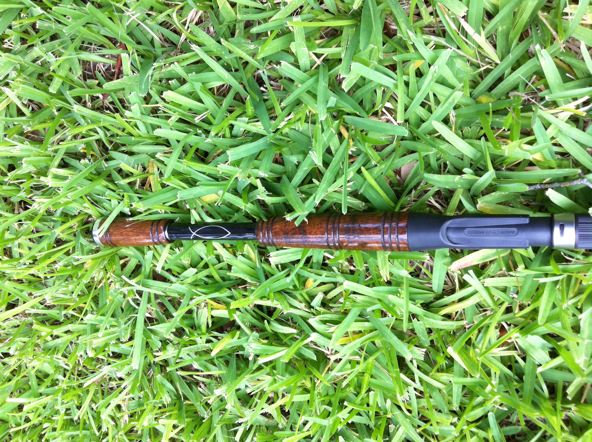 Mesquite Split Grip Handle with graphics.