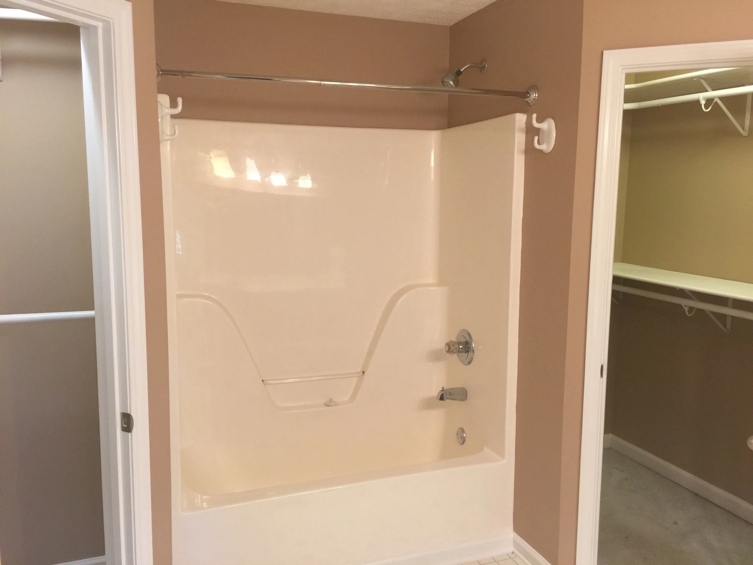 Master Bath.JPG