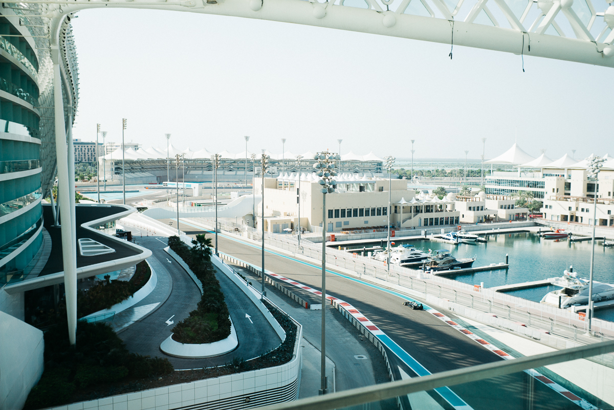 hellofongs do dubai - 0003.jpg