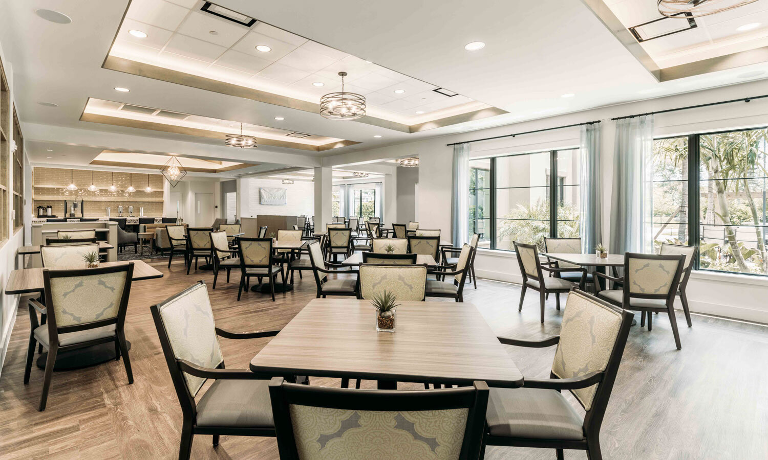 pi-architects-royal-palm-assisted-living-dining.jpg