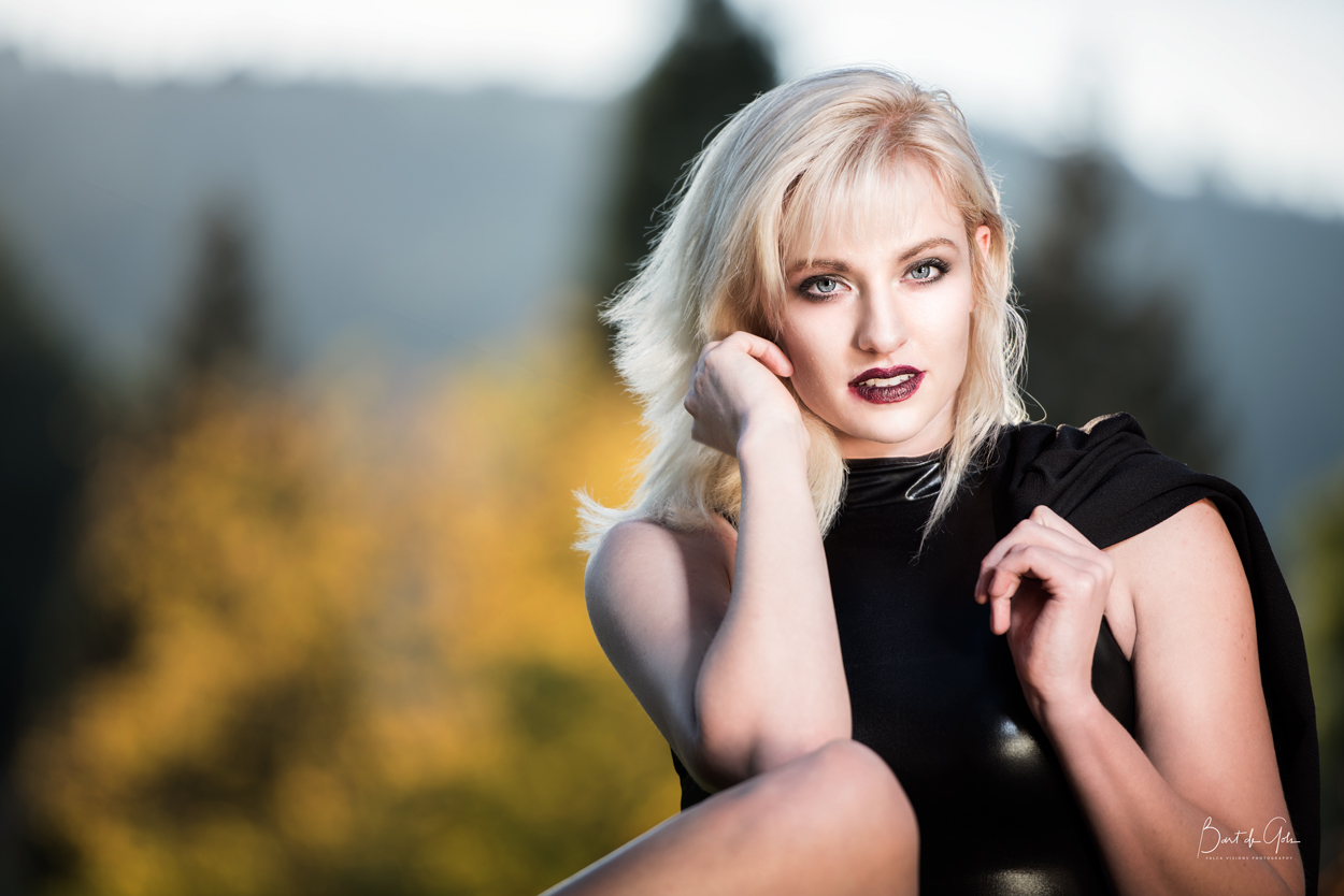 Having the sun behind the model and the reflector at 90 degrees high creates a beautiful and natural look