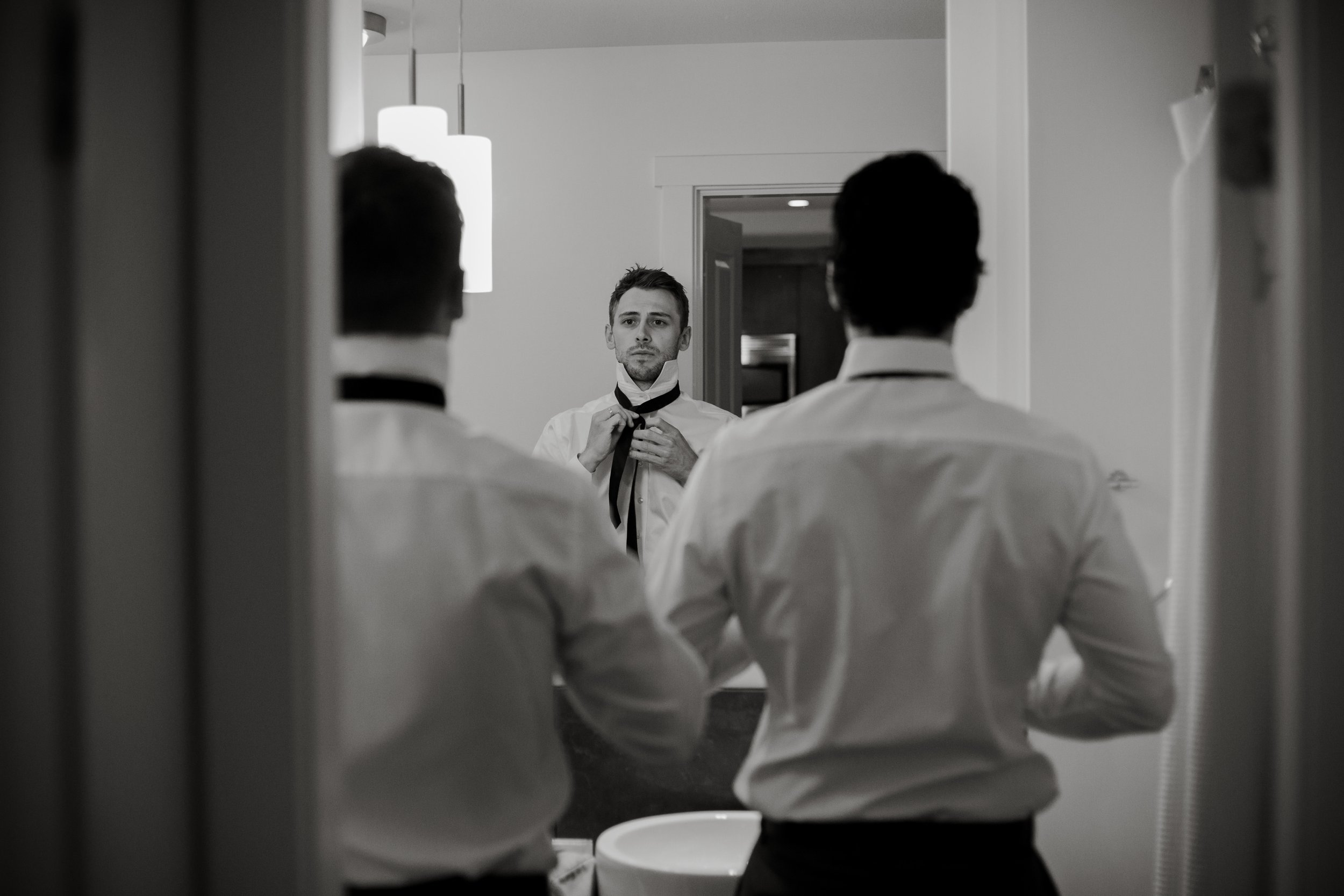 Carter + Lauren 1 - Getting Ready-11.jpg