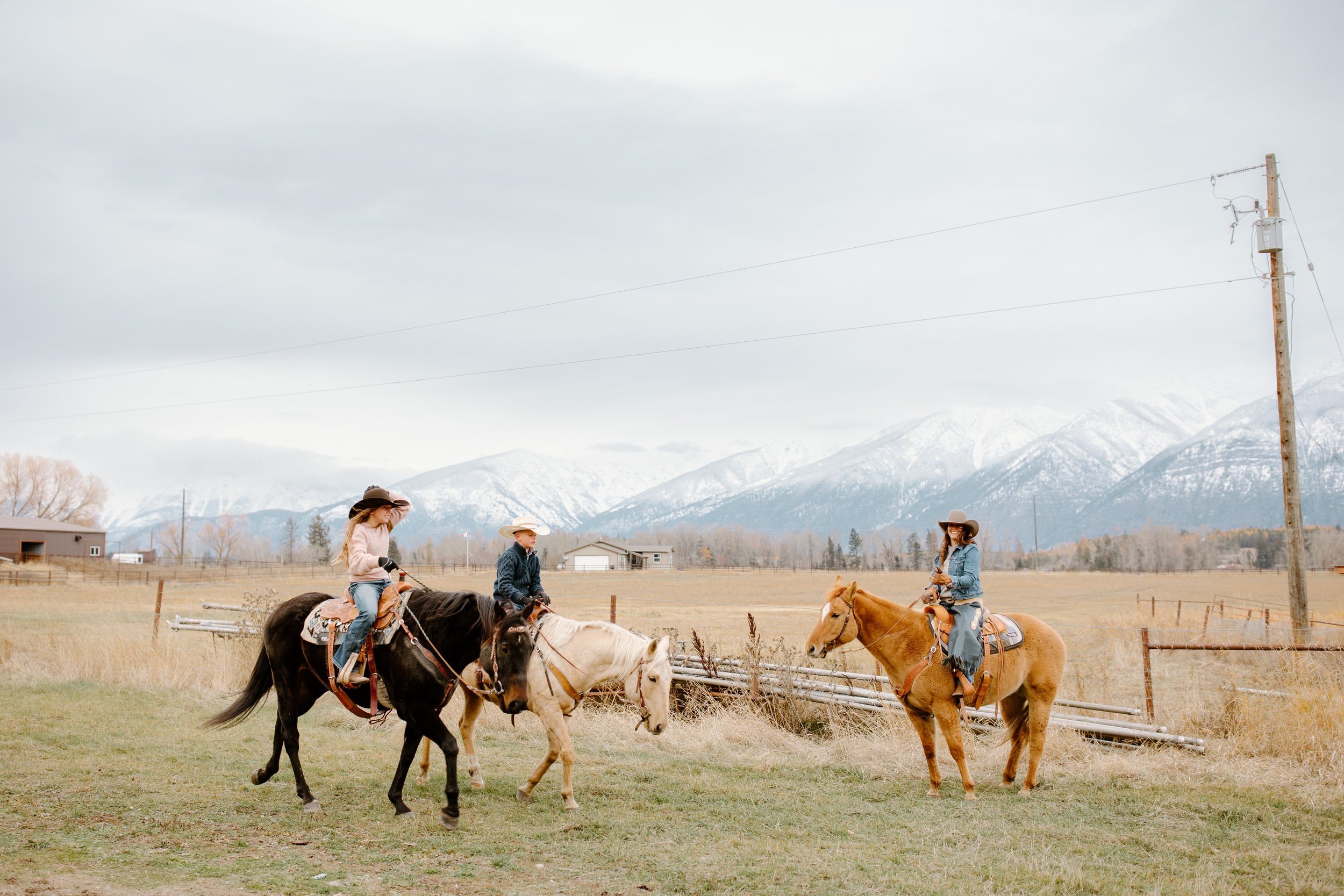 cranbrook-bc-ranch-family-session-44.jpg