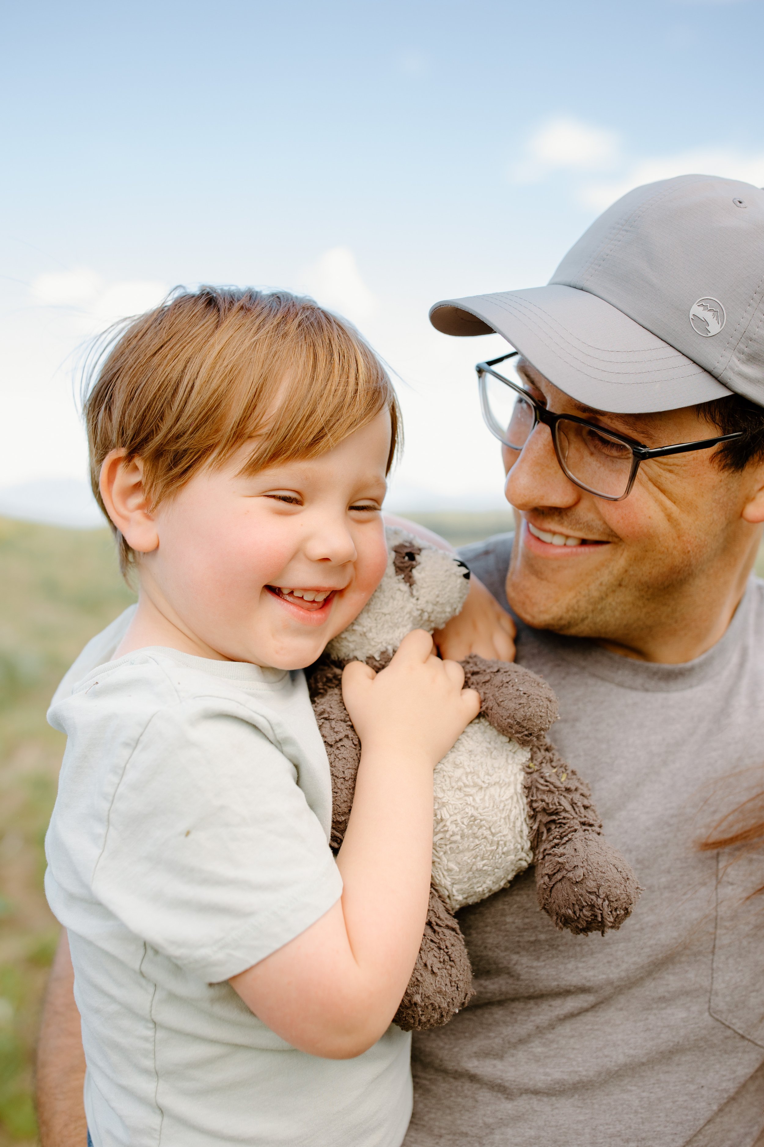 kimberley-bc-spring-wildflower-family-session-p-3.jpg