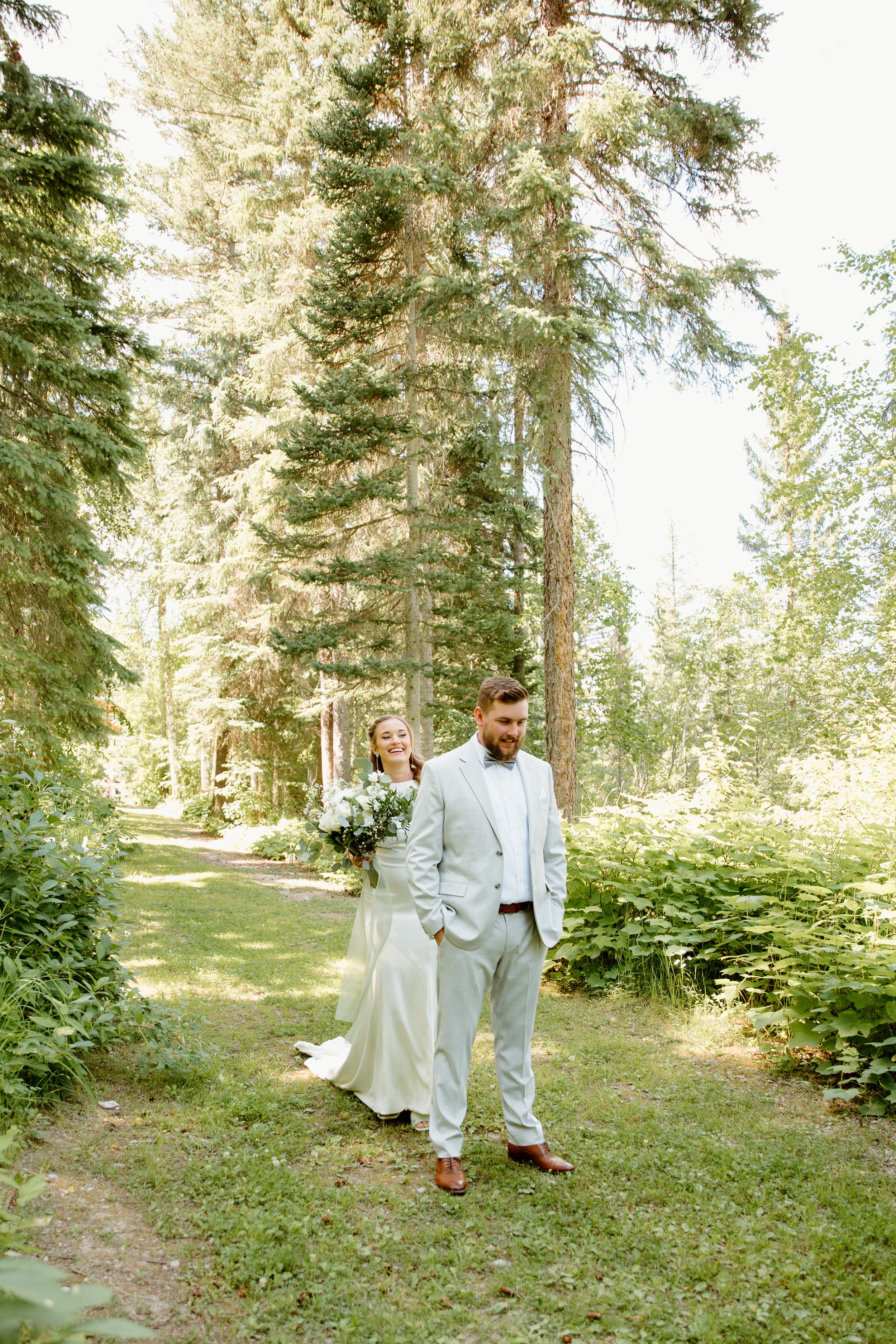 hillside-lodge-golden-bc-wedding-22.jpg