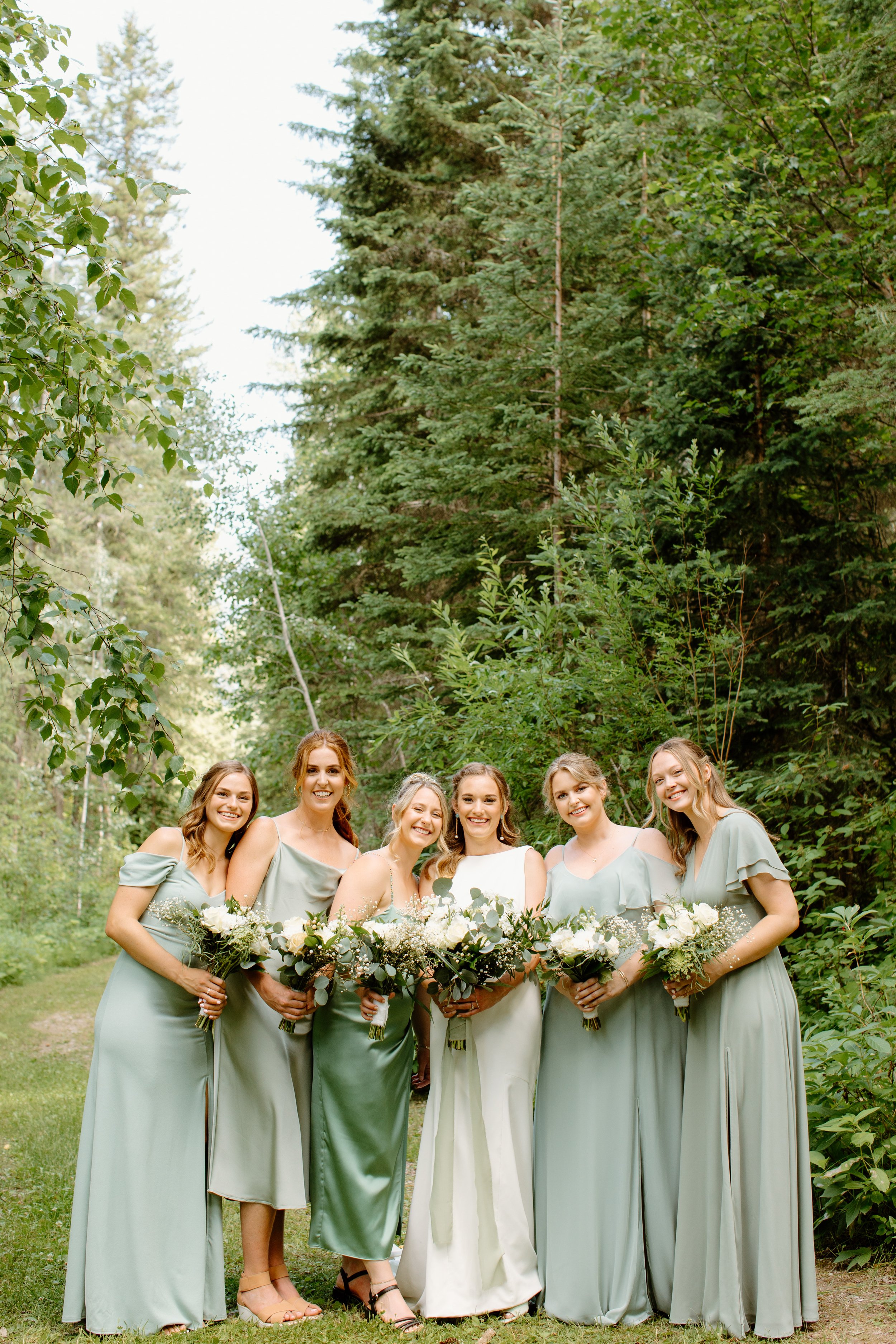 hillside-lodge-golden-bc-wedding-24.jpg