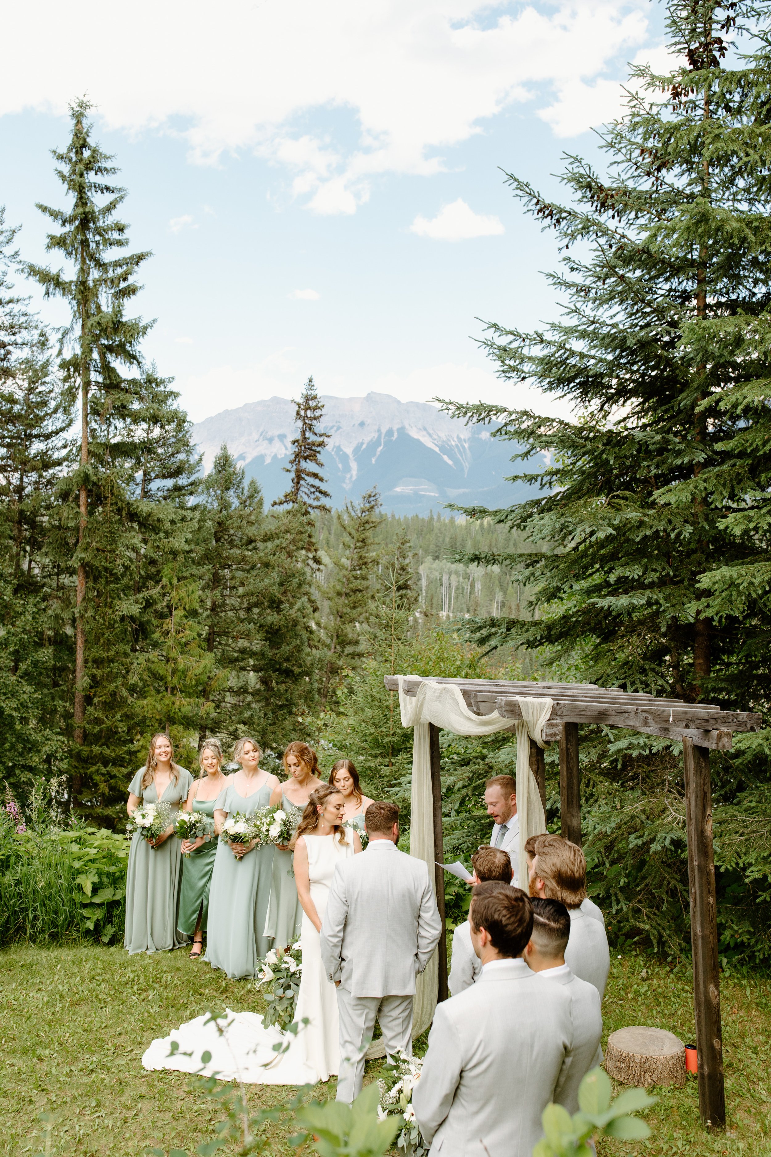 hillside-lodge-golden-bc-wedding-57.jpg