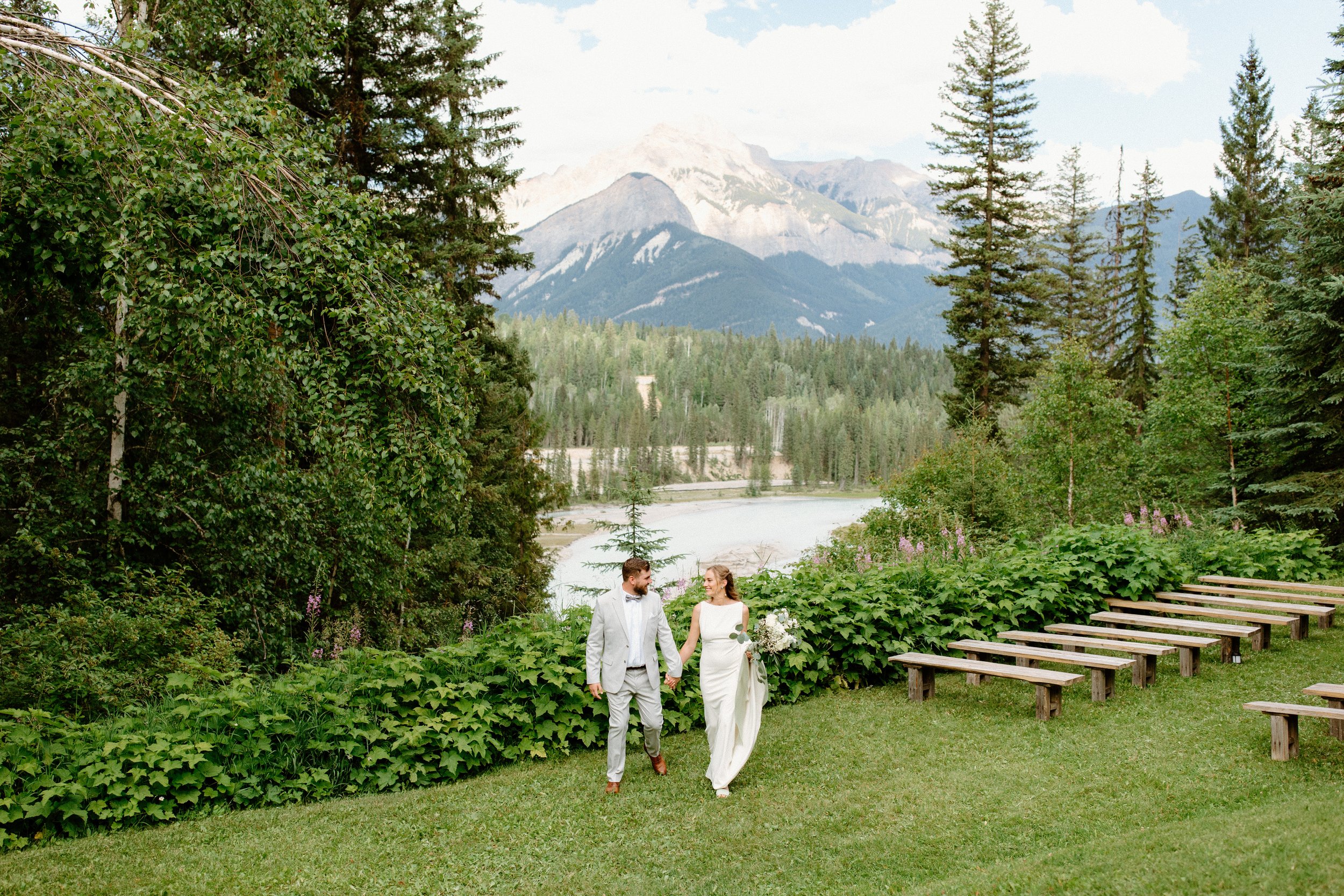 hillside-lodge-golden-bc-wedding-93.jpg