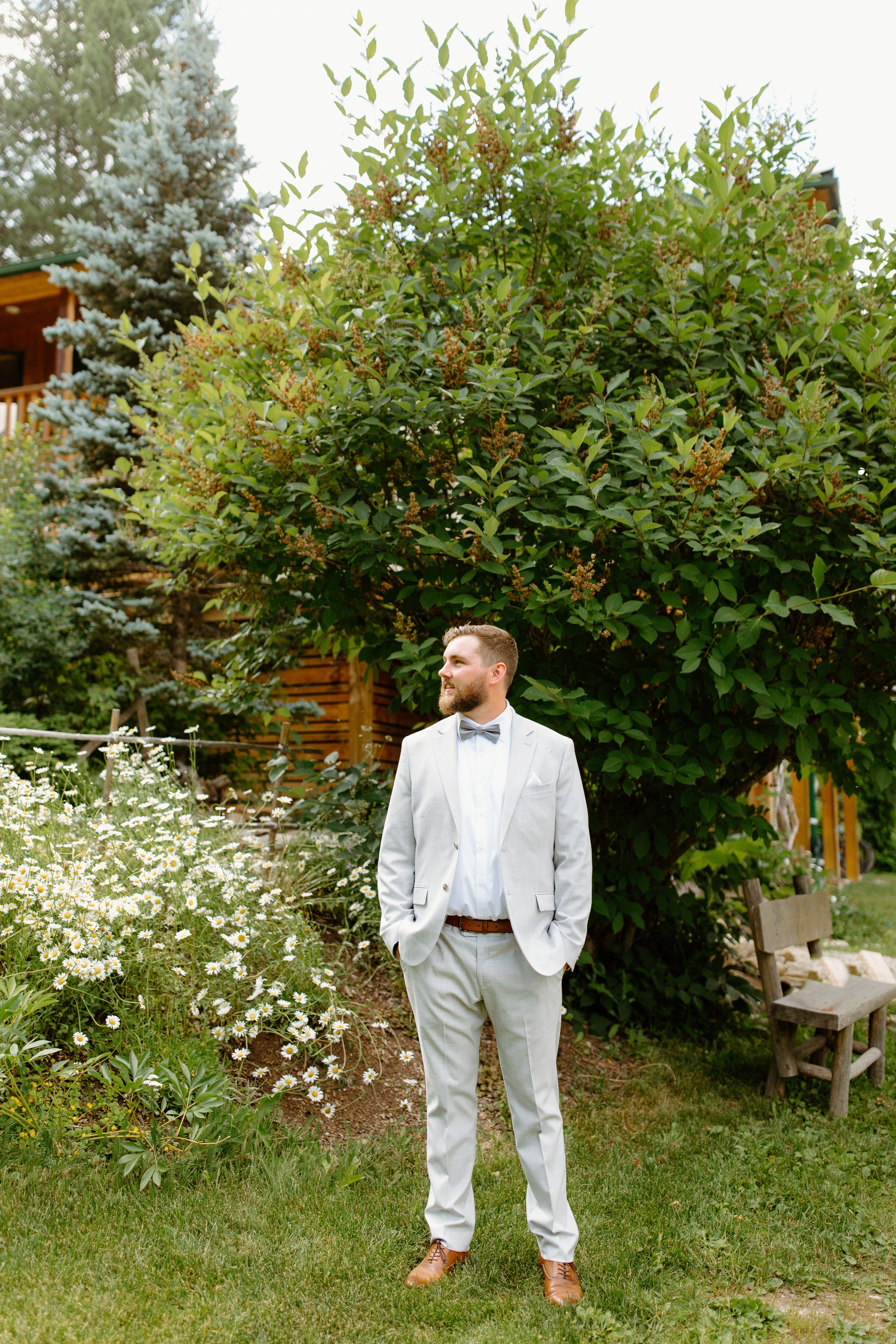 hillside-lodge-golden-bc-wedding-102.jpg