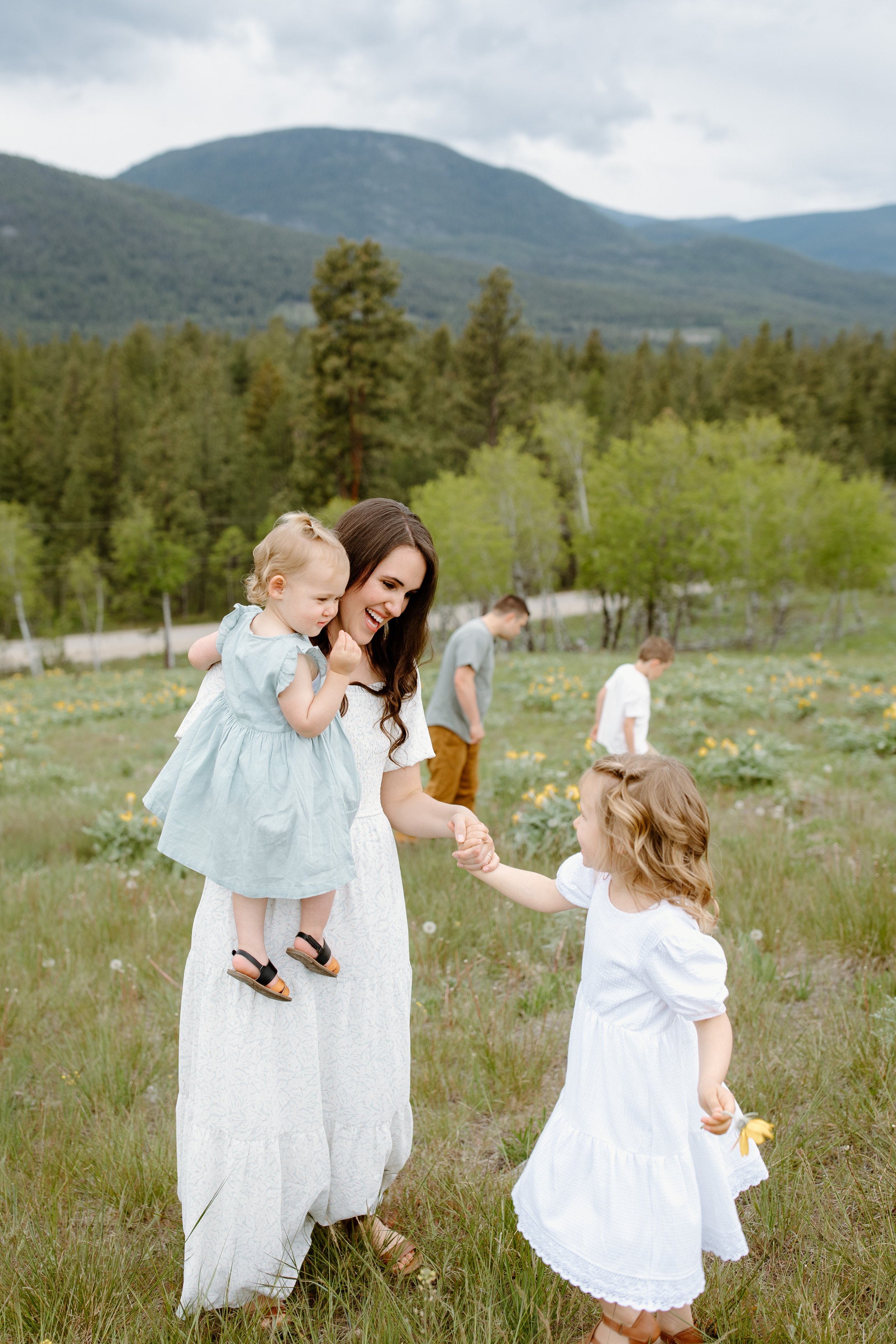 kimberley-cranbrook-bc-family-photographer-4.jpg