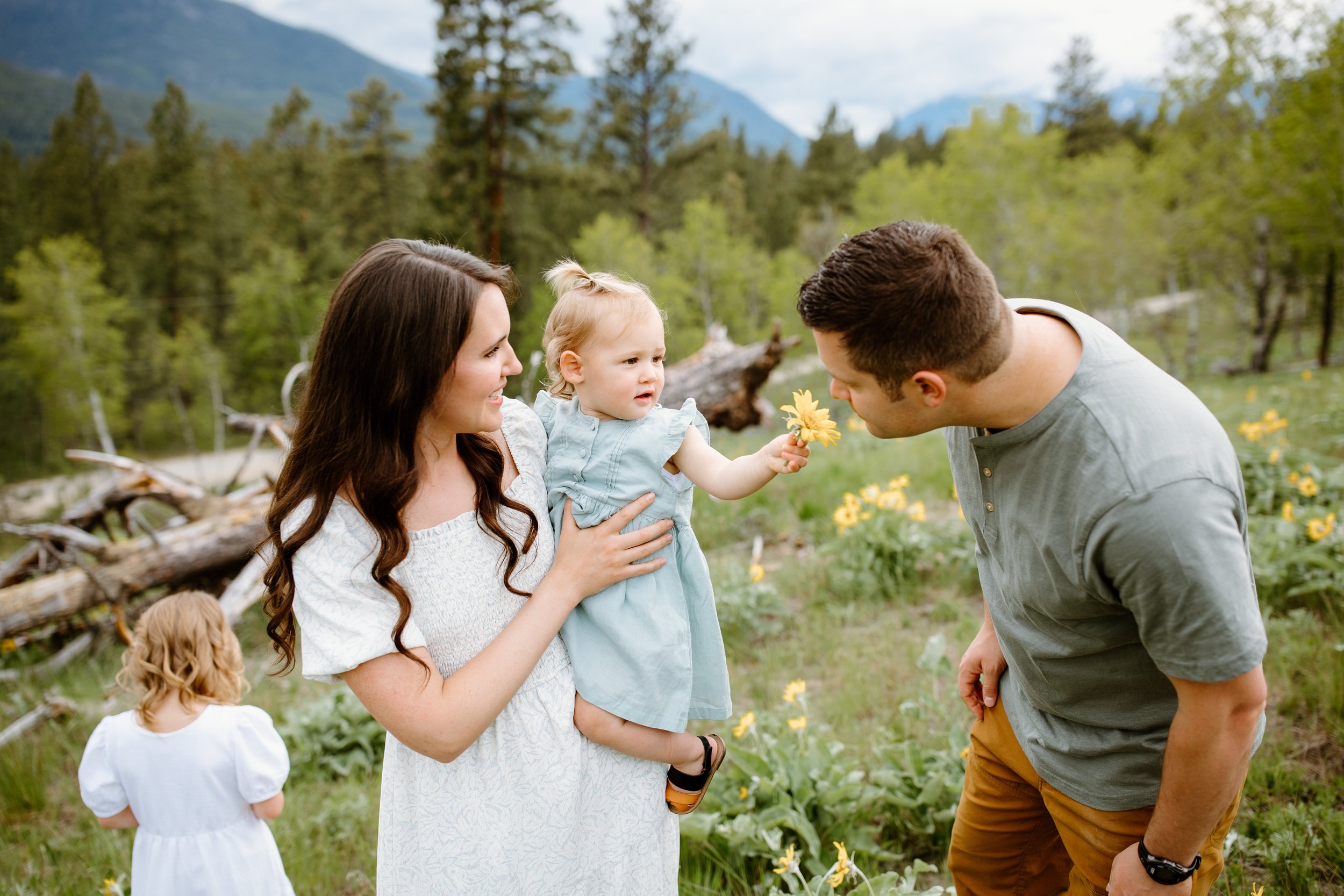 kimberley-cranbrook-bc-family-photographer-3.jpg