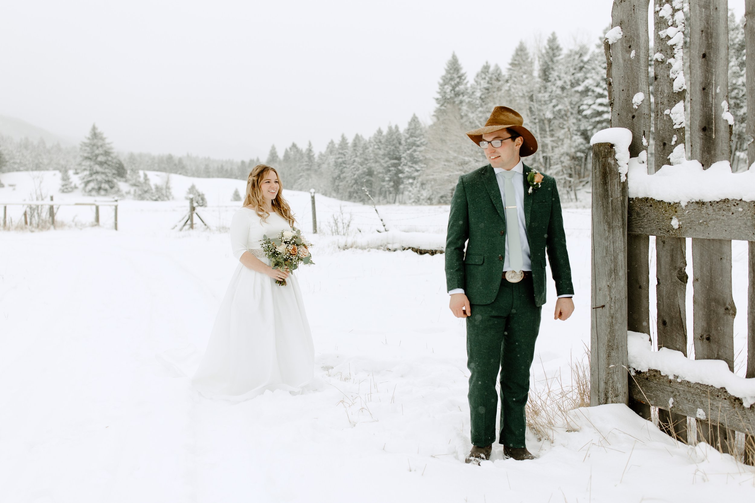 invermere-winter-wedding-10.jpg