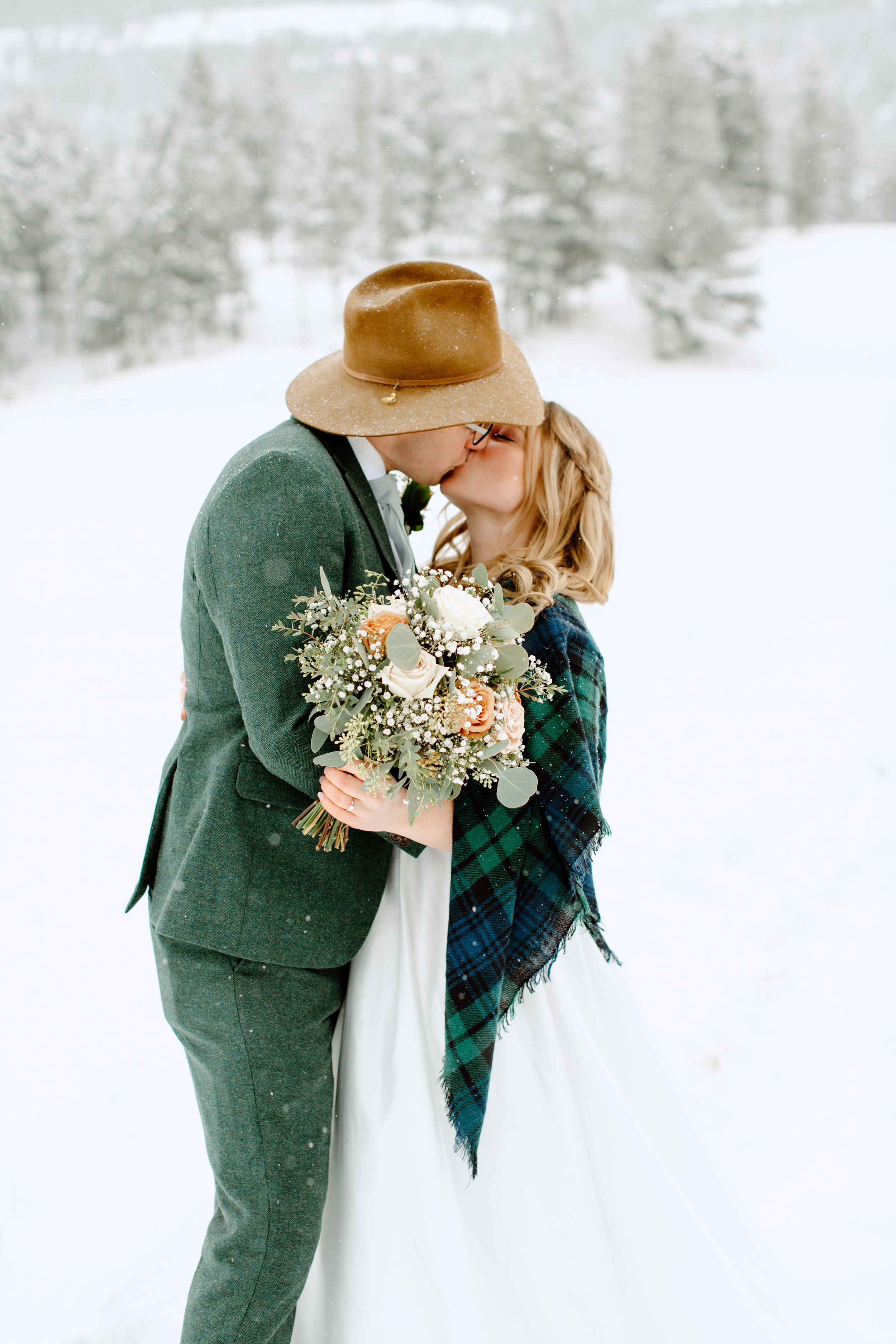 invermere-winter-wedding-20.jpg