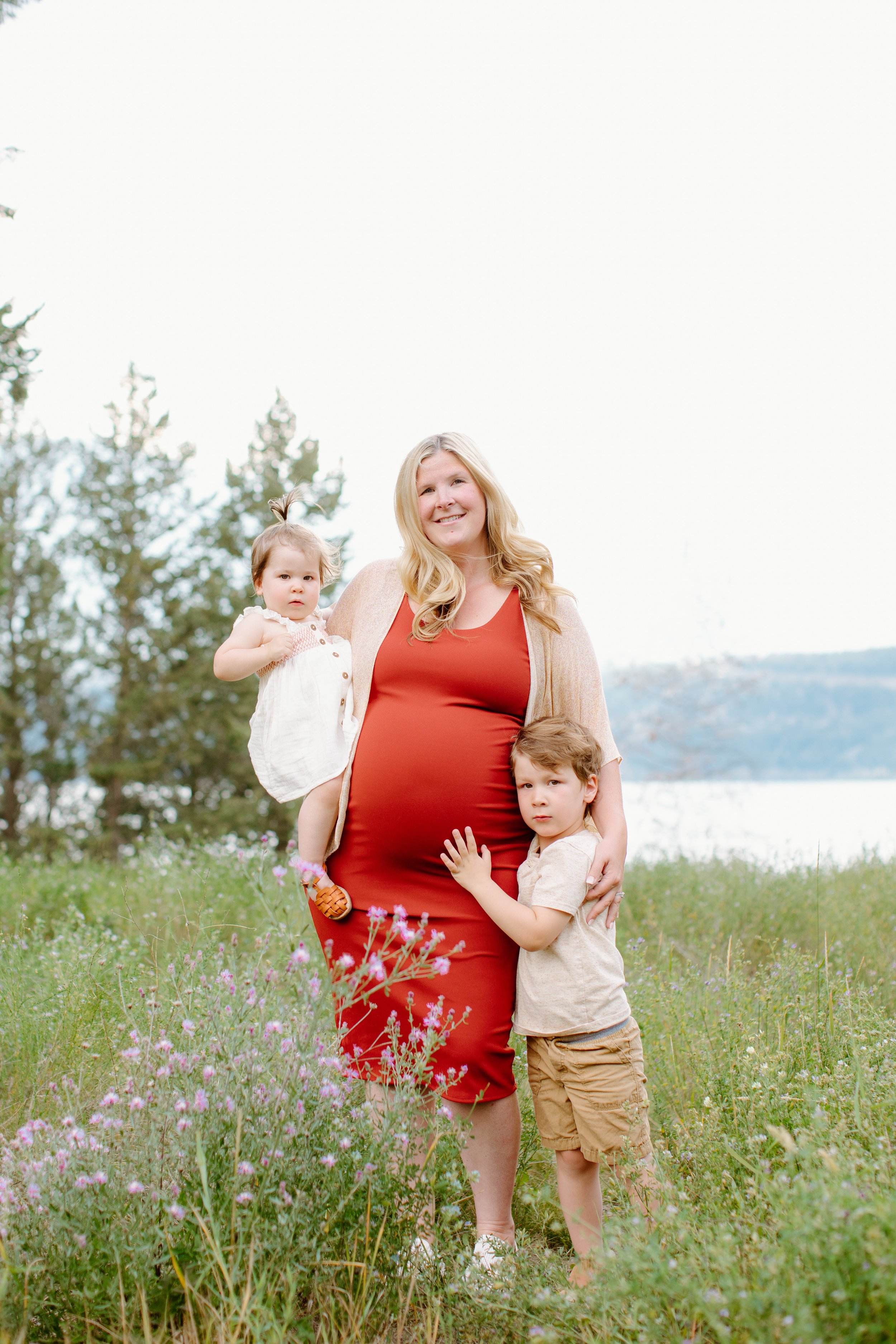 invermere-bc-maternity-photographer-2.jpg