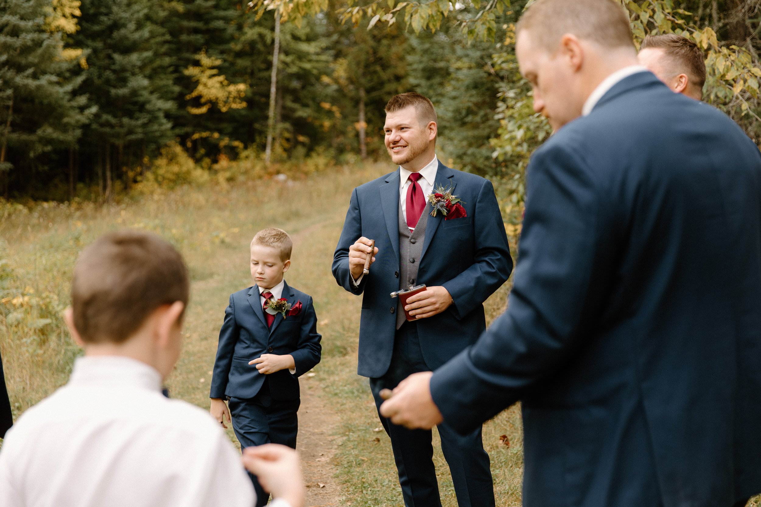 lizard-creek-lodge-fernie-bc-wedding-photographer-25.jpg