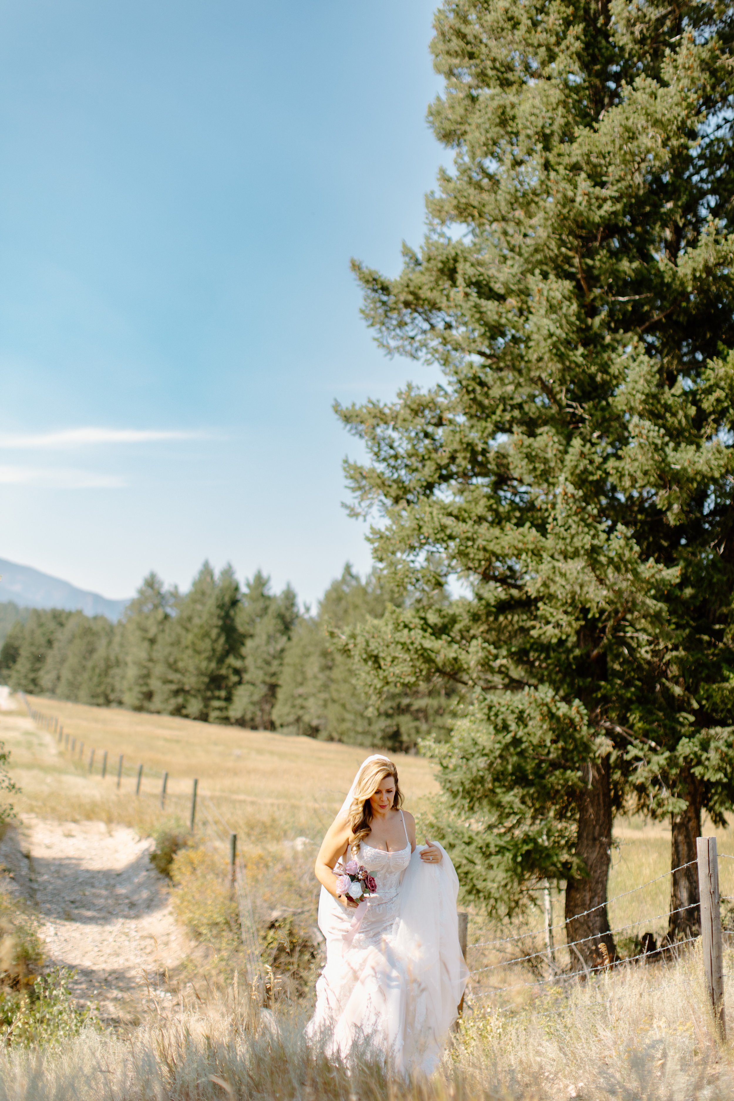 brady-creek-ranch-invermere-bc-wedding-photographer-33.jpg