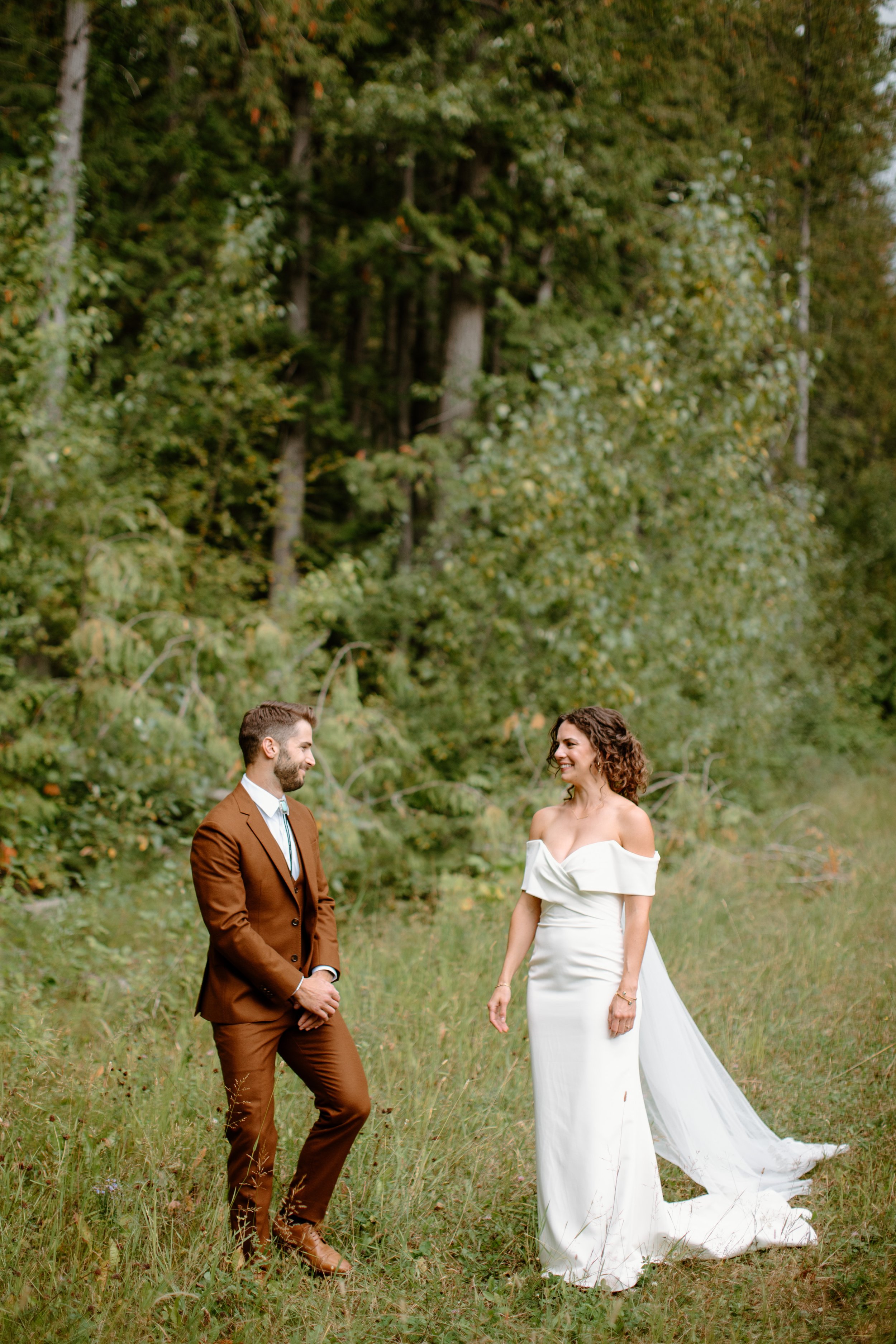 fernie-alpine-lodge-wedding-photographer-17.jpg