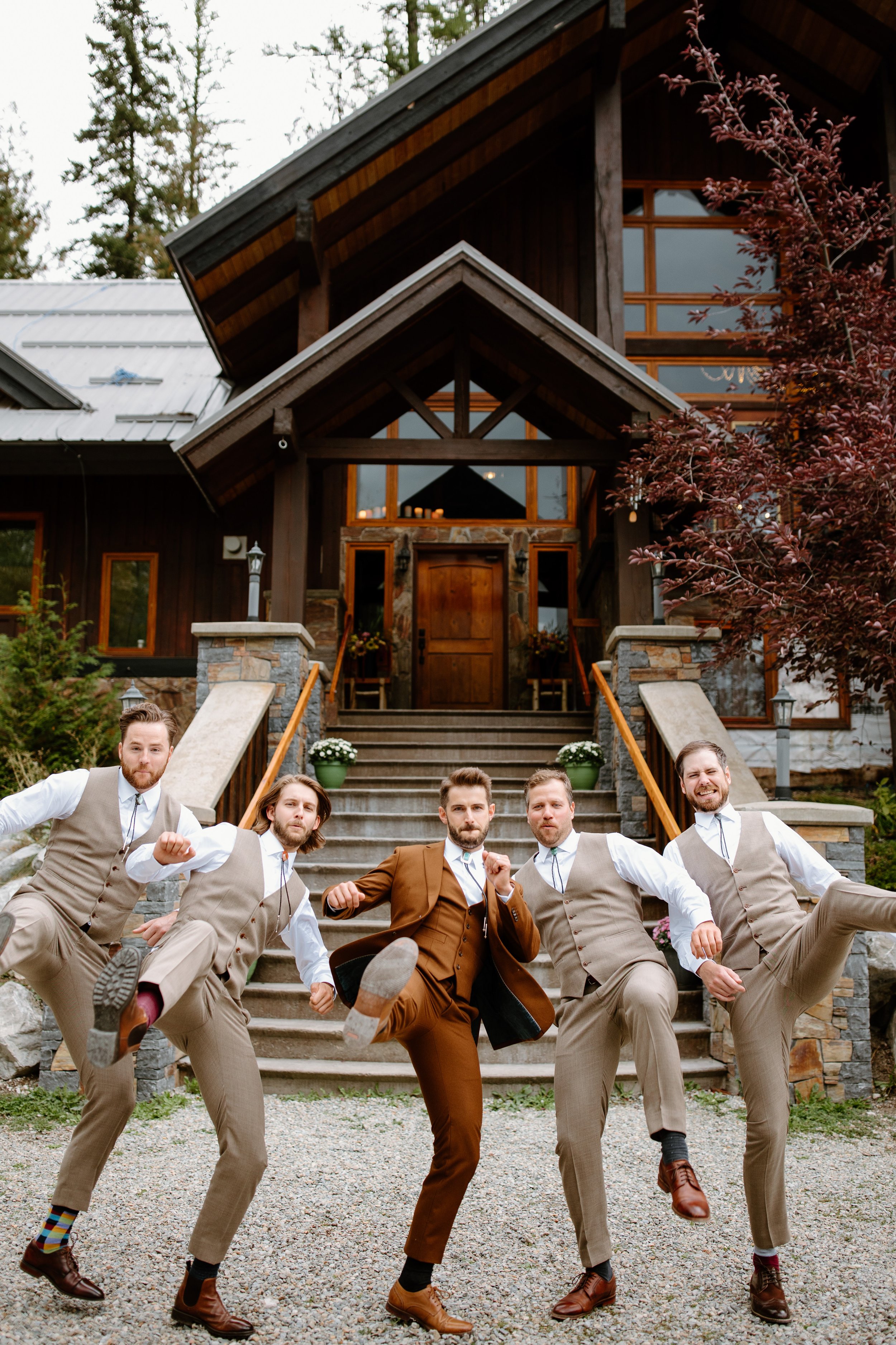 fernie-alpine-lodge-wedding-photographer-37.jpg