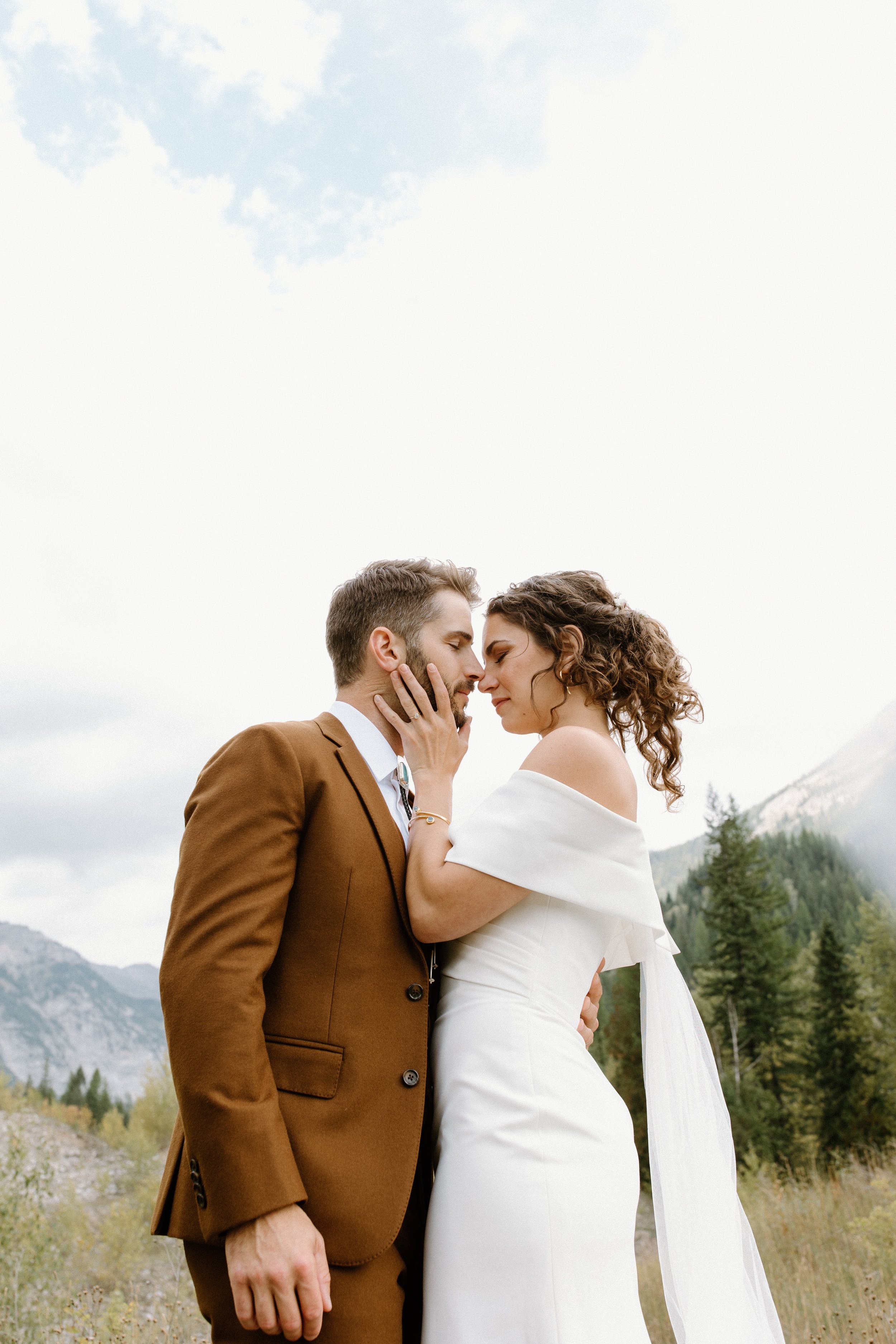 fernie-alpine-lodge-wedding-photographer-42.jpg