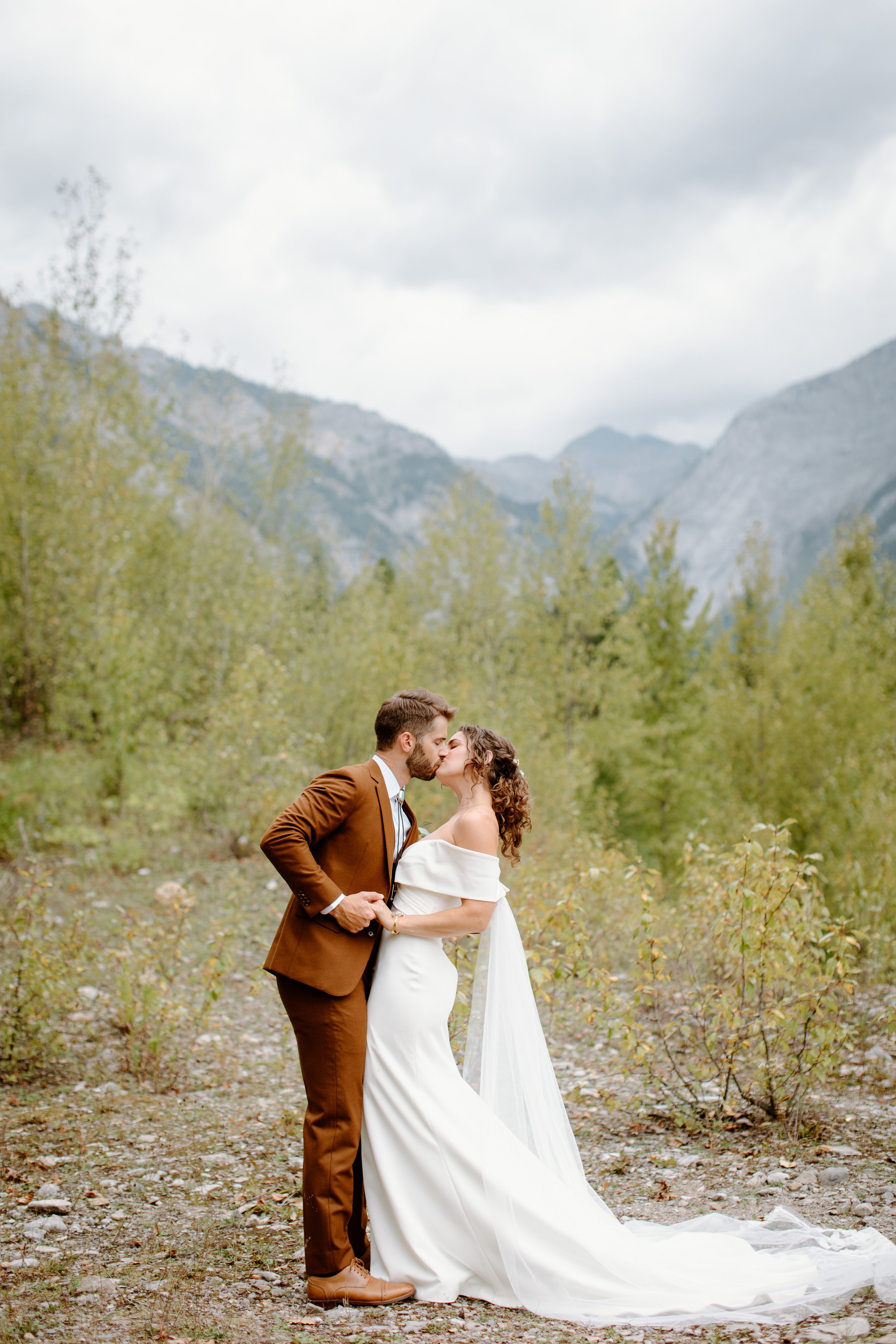 fernie-alpine-lodge-wedding-photographer-56.jpg