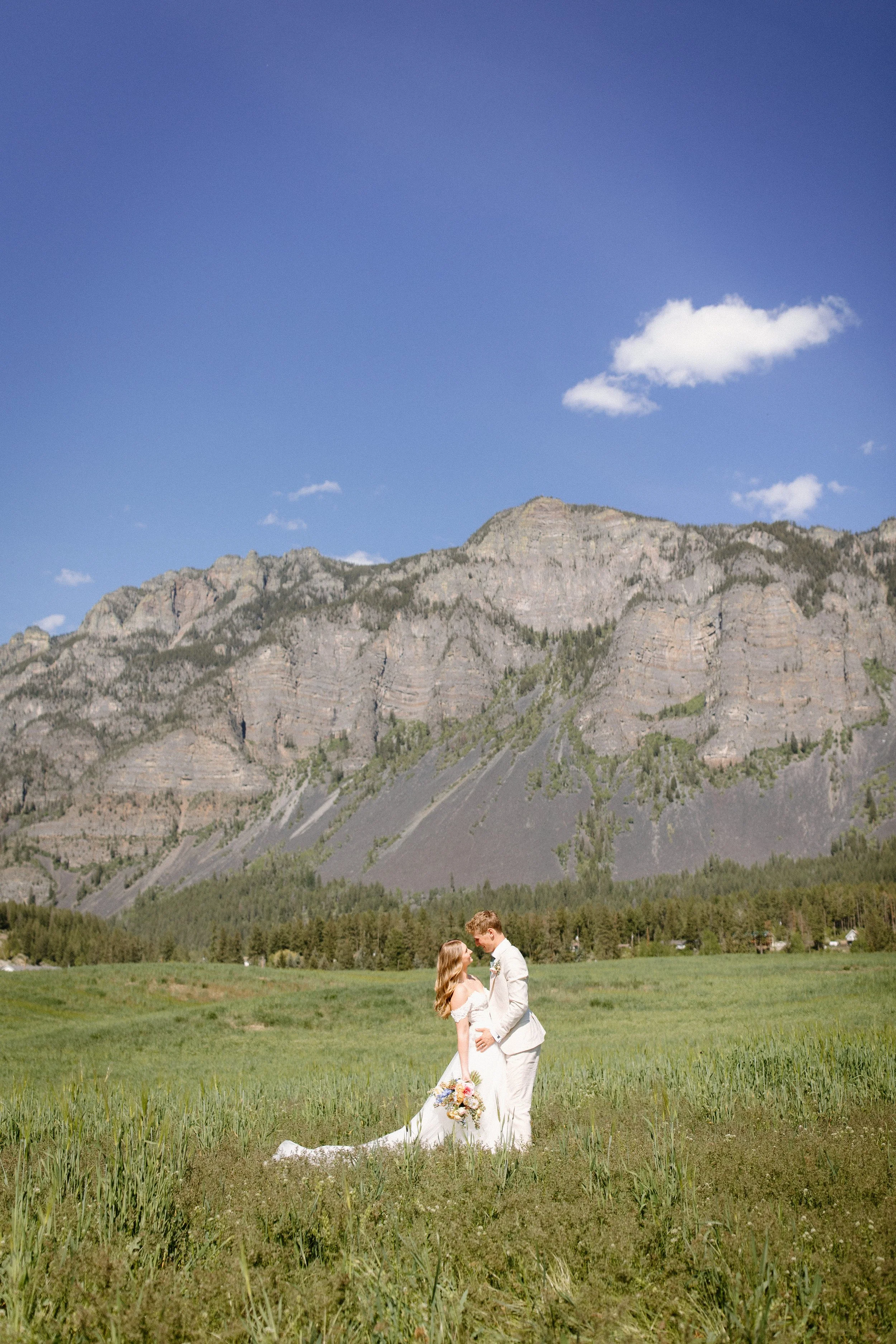 Creston_wedding_photographer_British_columbia-76.jpg