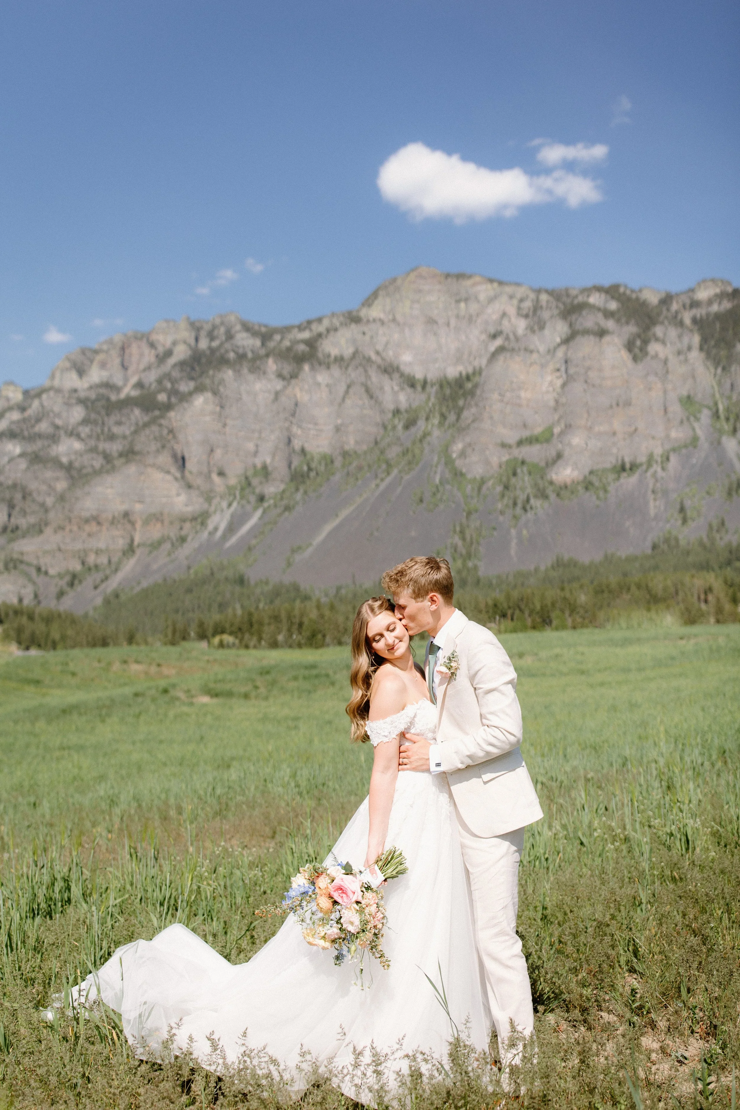Creston_wedding_photographer_British_columbia-81.jpg