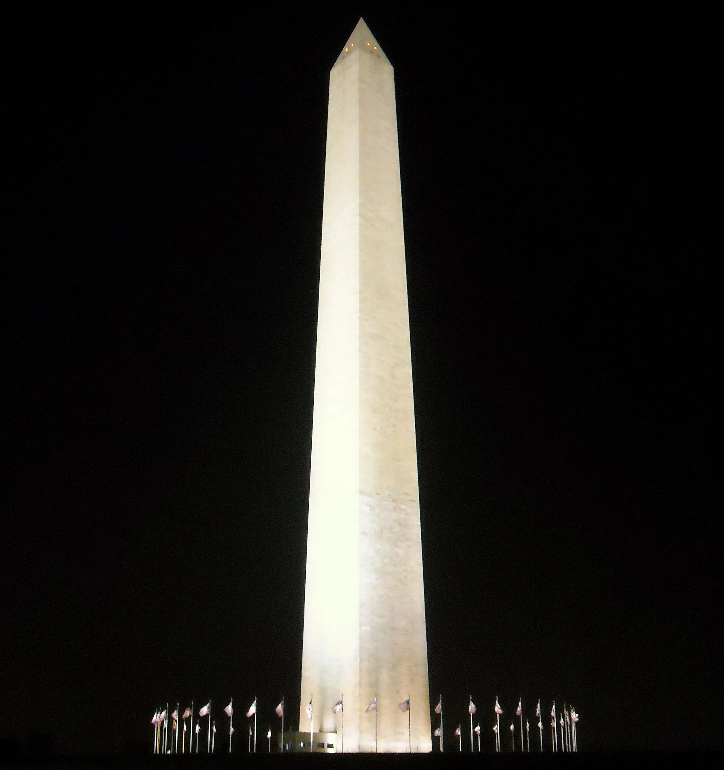 Washington_Monument_at_night.JPG