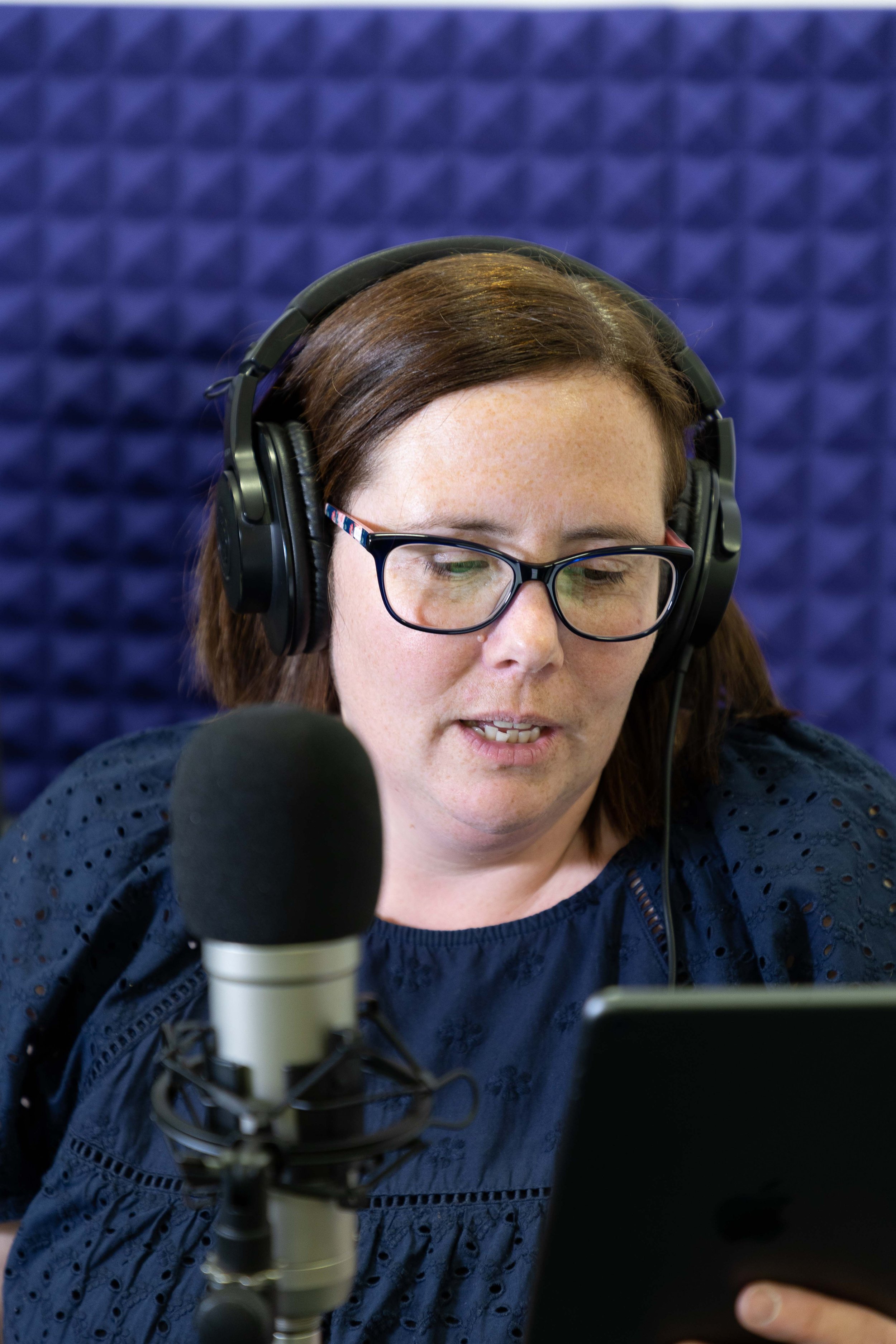 Professional IVR Voice Recordings for UK Contact Centres: The First 30 Seconds Matter