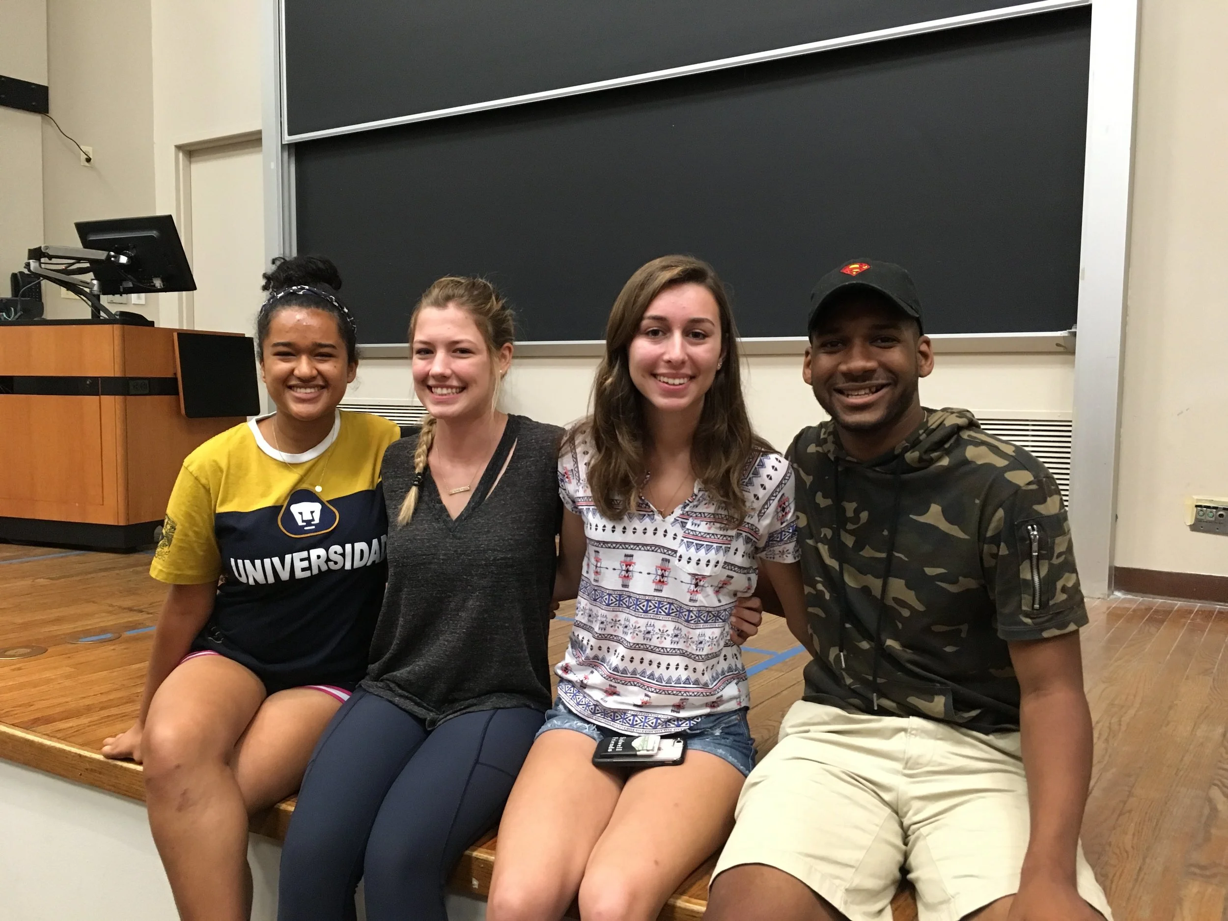 Cyn city students in 2016, these amazing cherubs enrolled at medill and returned to the MNJI program in 2018 to be community associates. and here they all are, teaching online reporting. i am a proud journalism instructor! from left: marissa martinez, Amanda rooker, gabby birenbaum, and andrew golden. photo taken at fisk hall, evanston, illinois, july 26, 2018.
