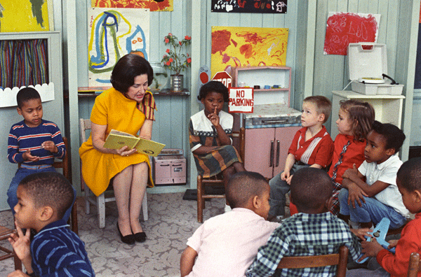 Photograph of Lady Bird Johnson Visiting a Classroom for Project Head Start, 03/19/1966 - (U.S. National Archive)