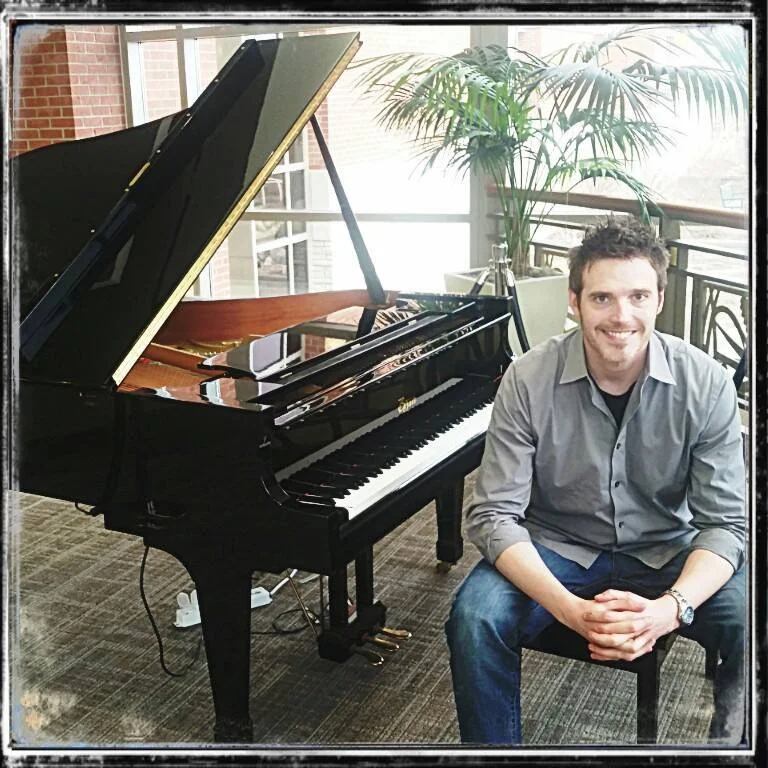 Piano Joey.jpg