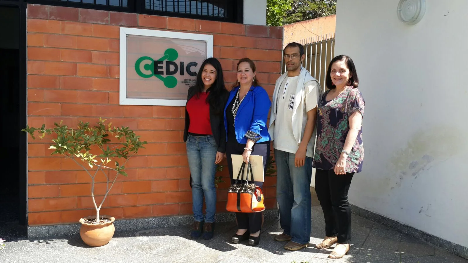 Alejandra Vera de la UA, Cesia Villalba del Senepa, y del CEDIC Diego Dorigo y Antonieta Rojas de Arias.