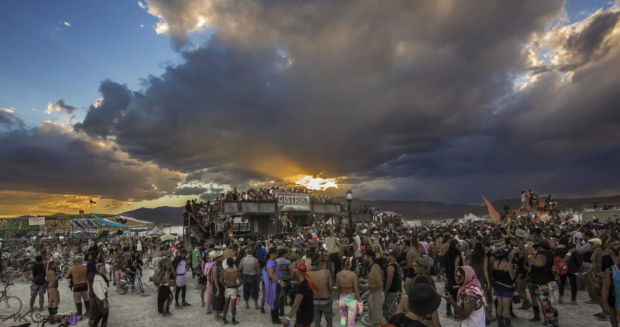 Burning Man 2016_5006-2.jpg