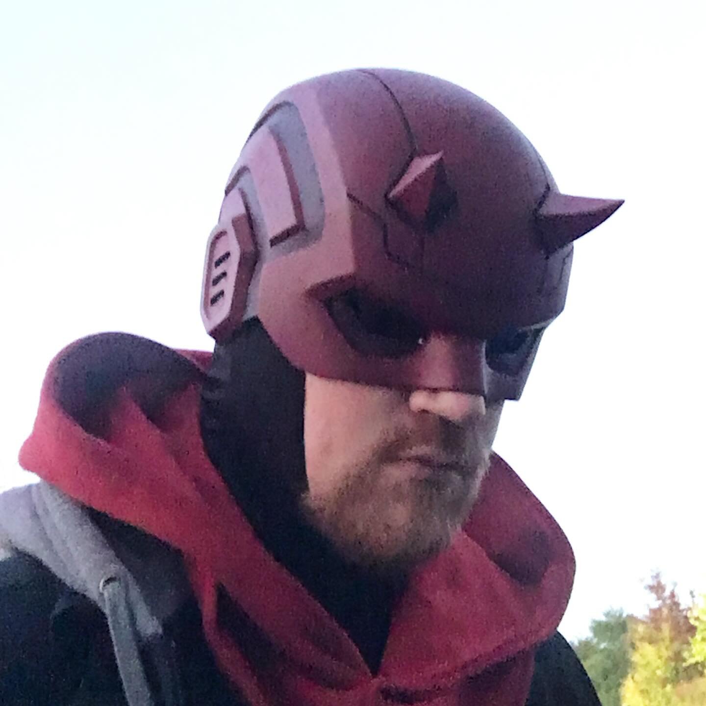 Daredevil helmet V1 from 2 halloweens ago. Working on some changes so it fits more comfortably.
#cosplay #3dprinting #daredevil #marvel