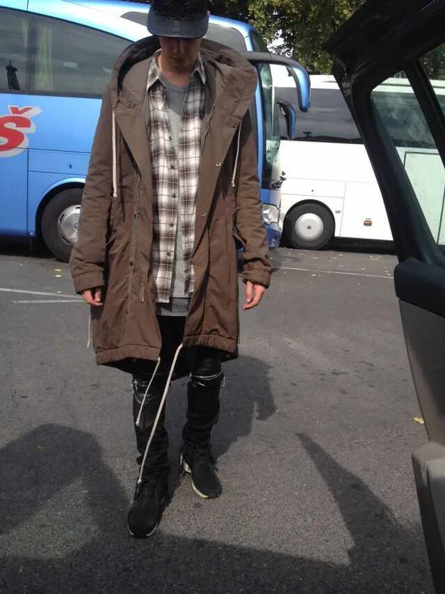 @youthofparis wearing Rick Owens jacket, Saint Laurent Moto jeans, and Visvim sneakers.