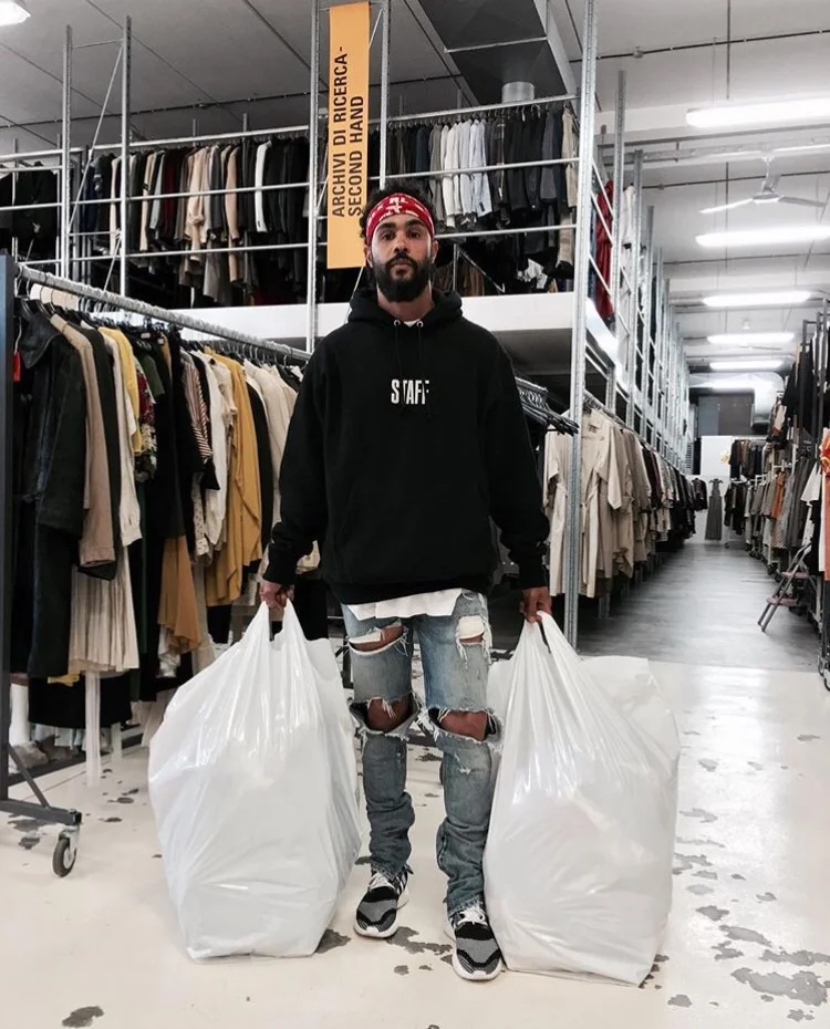 Via @jerrylorenzo