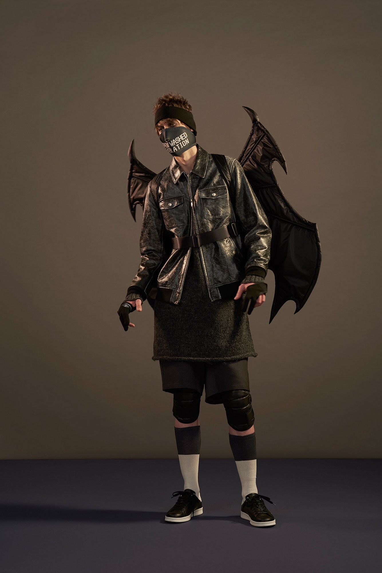 26-undercover-menswear-fall-2017.jpg
