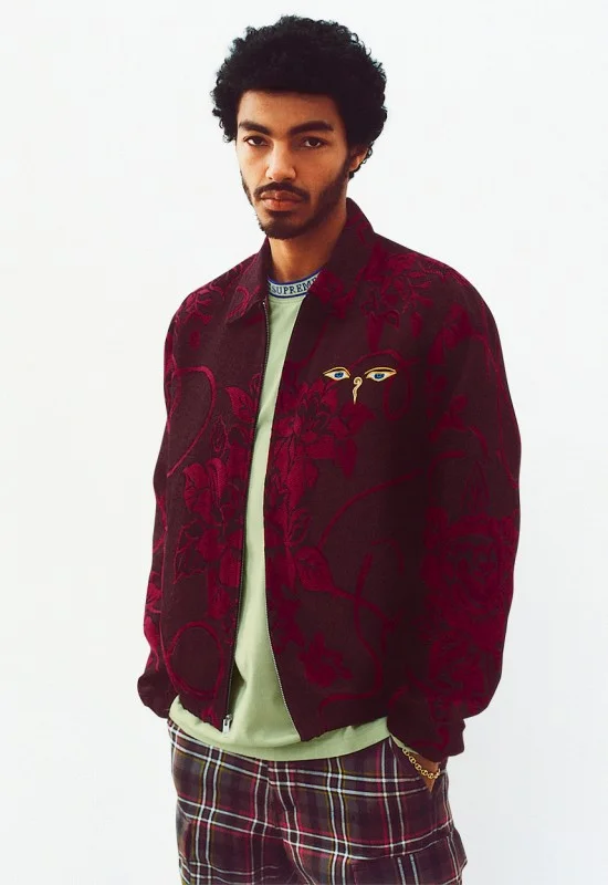supreme-ss17-lookbook-obama-6-550x800.jpg