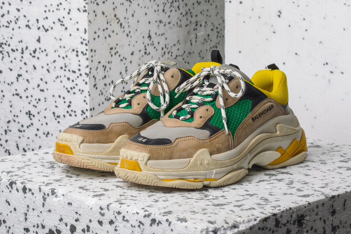 balenciaga triple s horrible