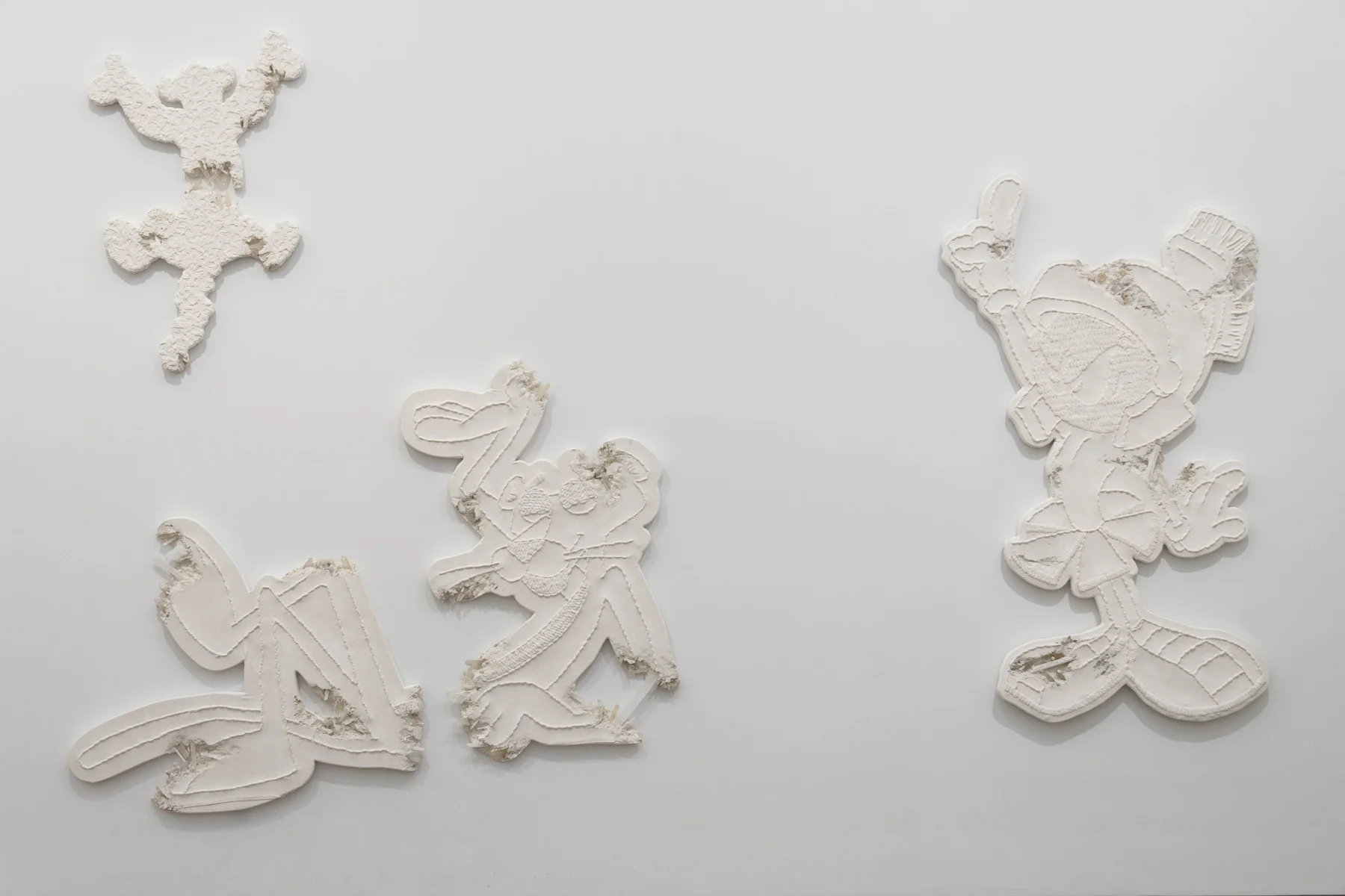 https_%2F%2Fhypebeast.com%2Fimage%2F2018%2F09%2Fdaniel-arsham-3018-37.jpg