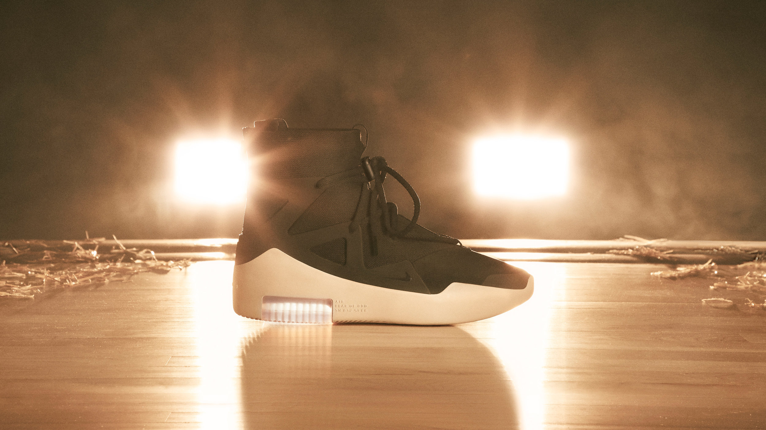 Nike-x-Fear-of-God-14_original.jpg