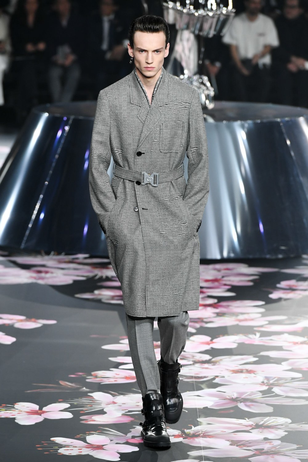 Parisian Savoir-Faire Meets Futuristic Japan In Dior Men Pre-Fall 19 - A&E  Magazine