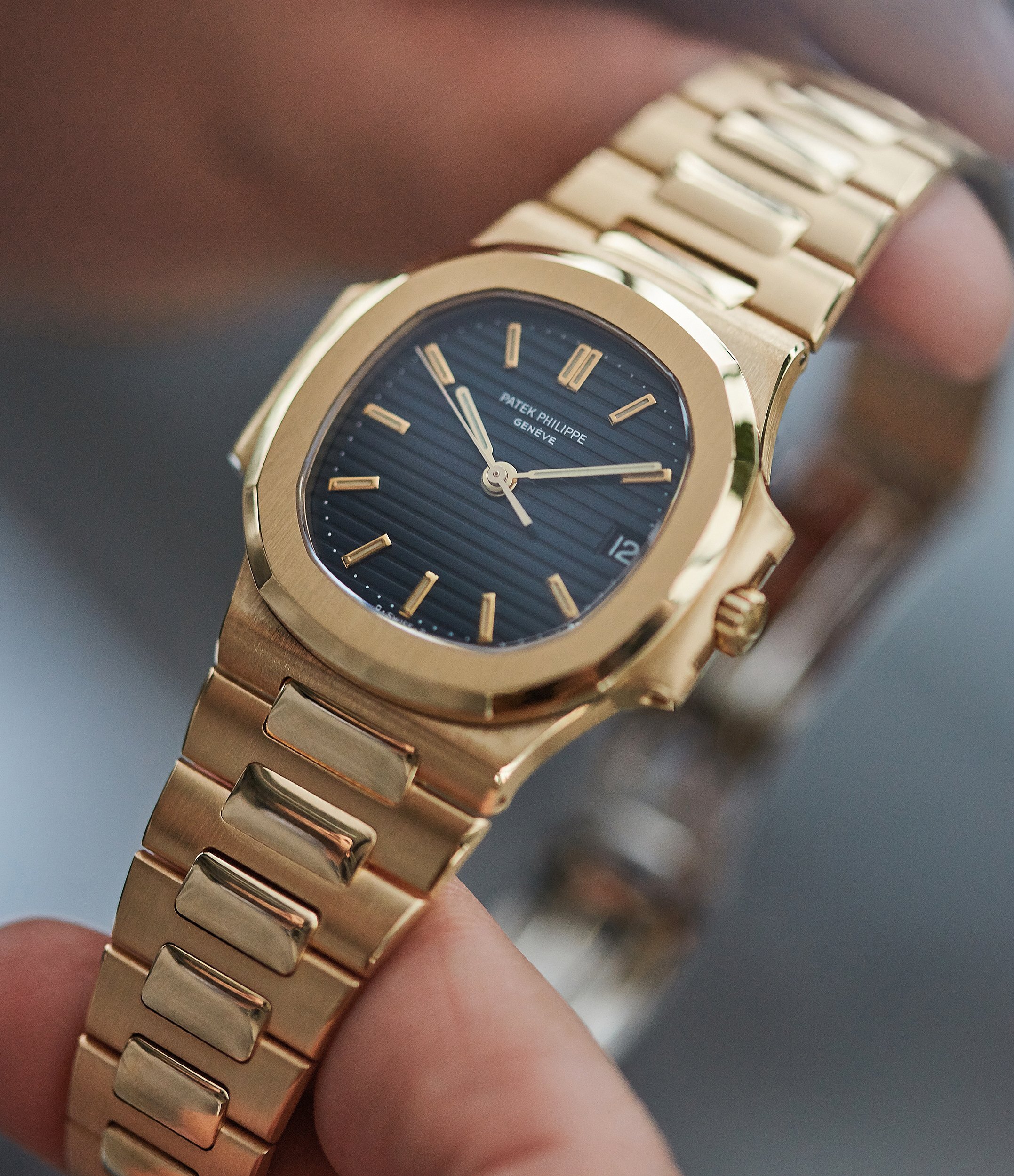 Patek_Philippe_Nautilus_3800_yellow_gold_watch_at_A_Collected_Man_London9.jpg