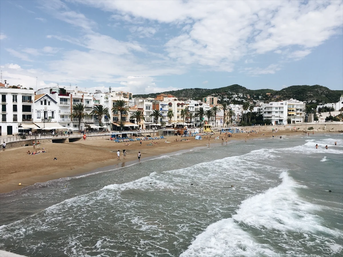 923b4-seesoomuch_sitges_spain_beachseesoomuch_sitges_spain_beach.jpg