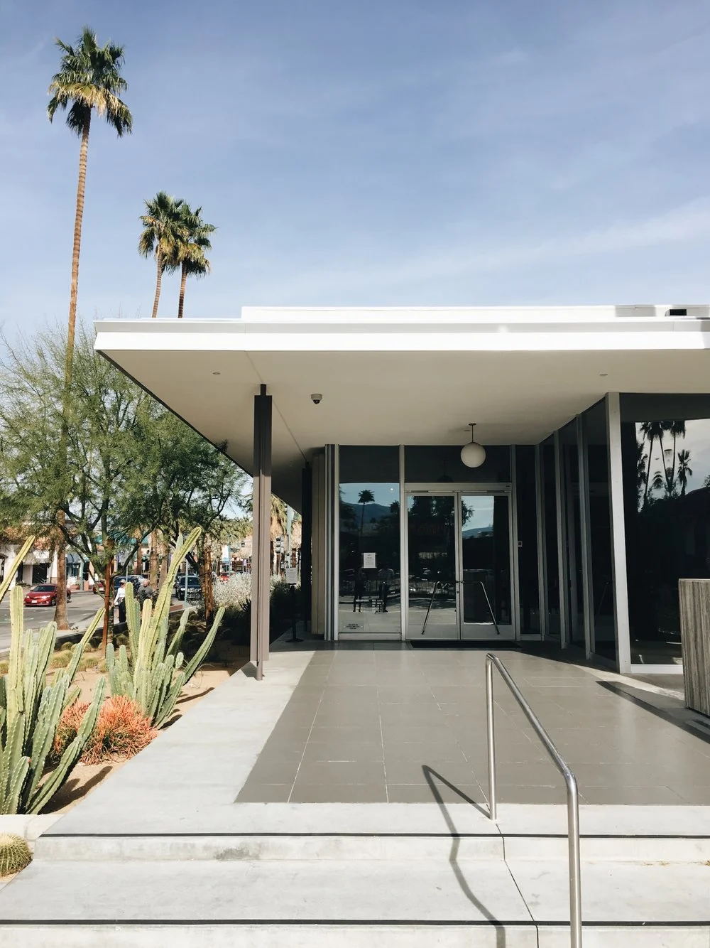 68ce8-seesoomuch_palm_springs_museum_architecture.jpg