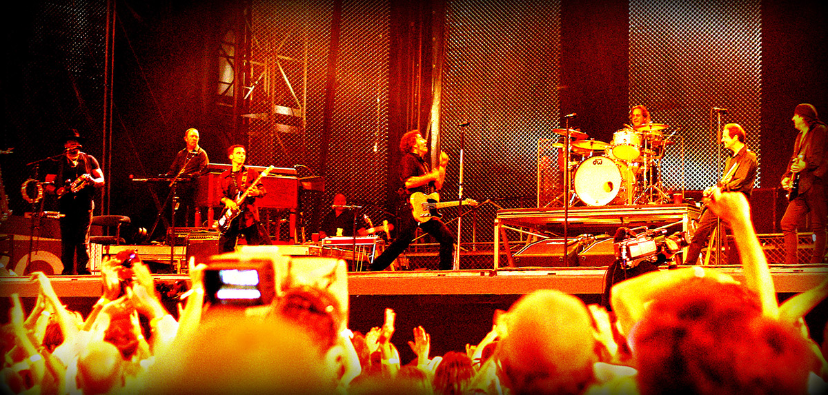 Springsteen_at_Fenway.jpg