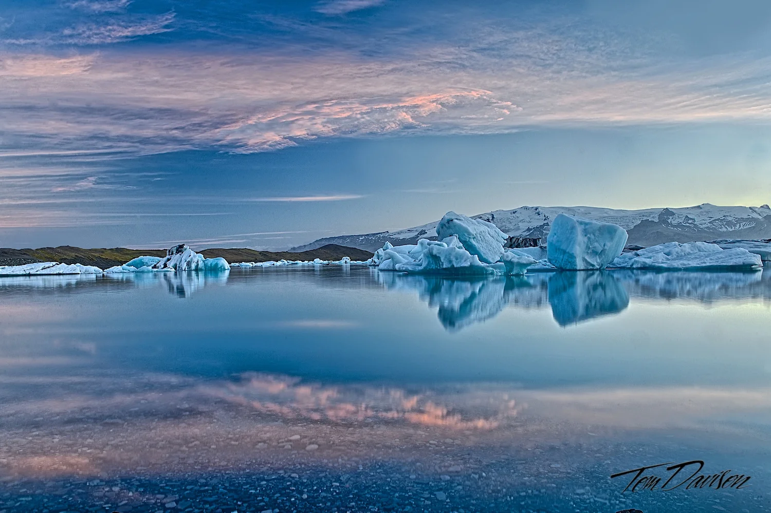 Pink lagoon Blue.jpg